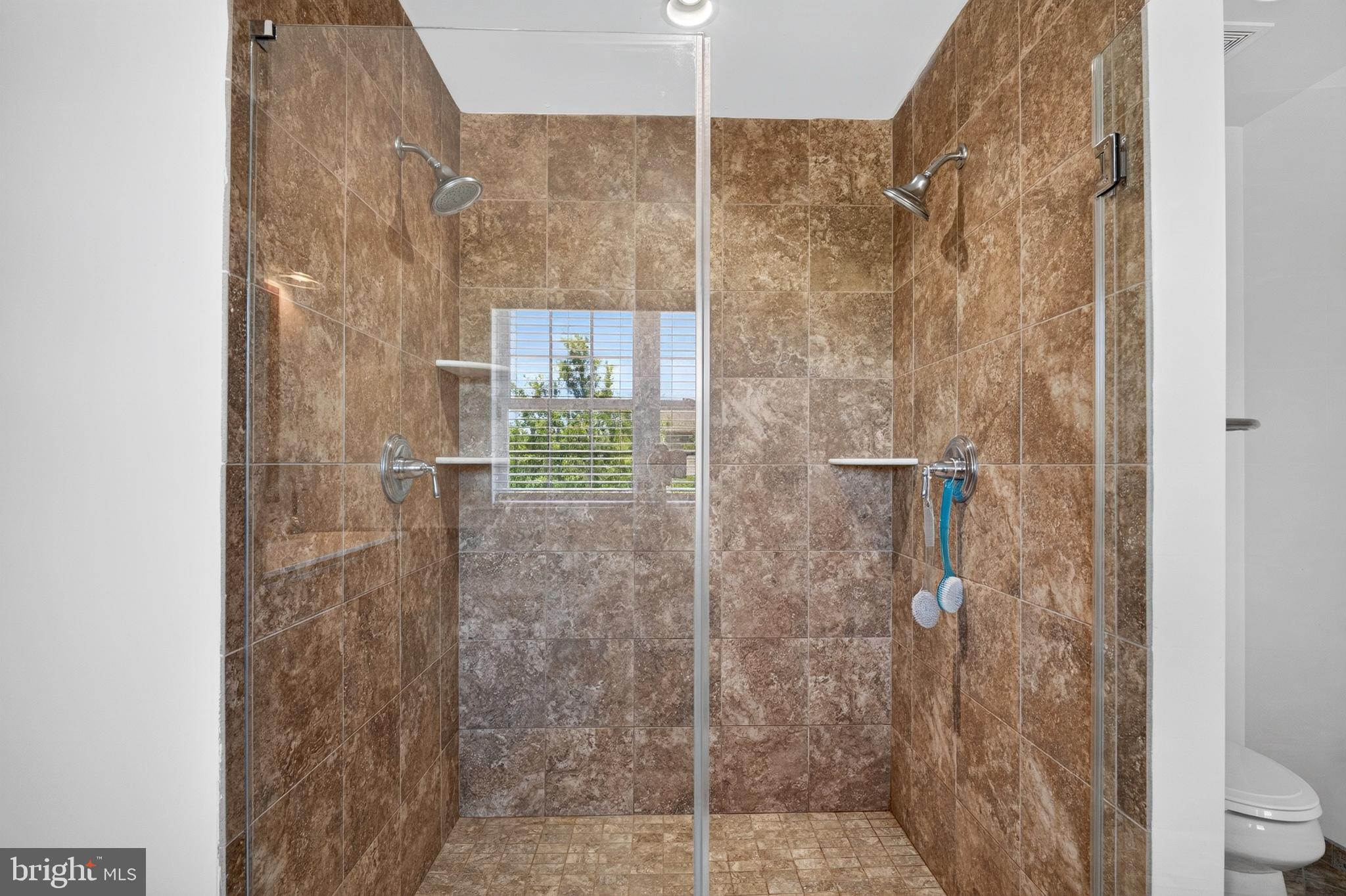 MARLBORO RIDGE - Residential