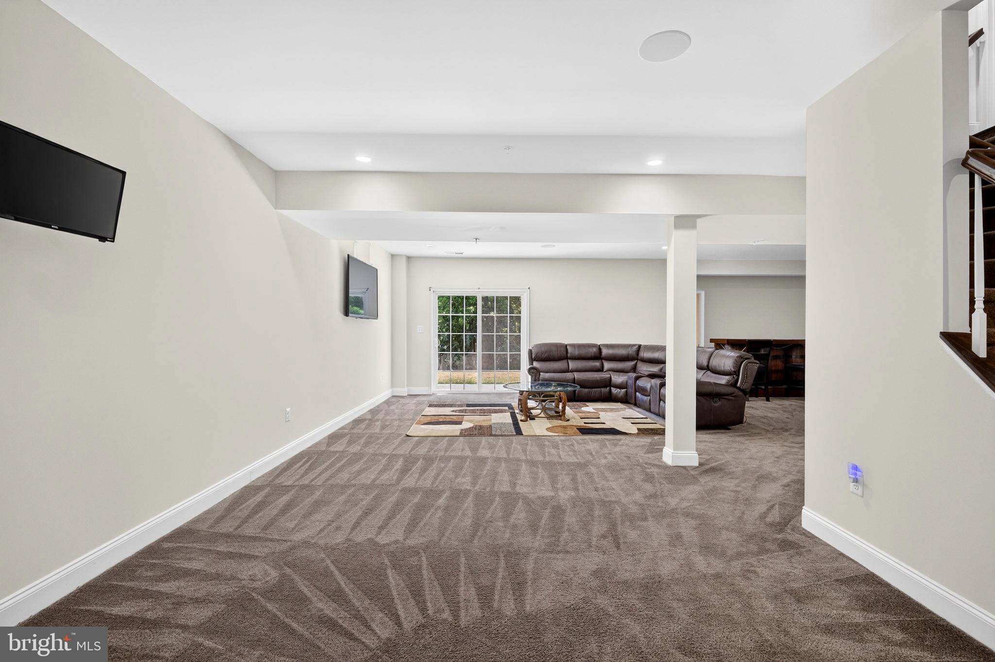 MARLBORO RIDGE - Residential