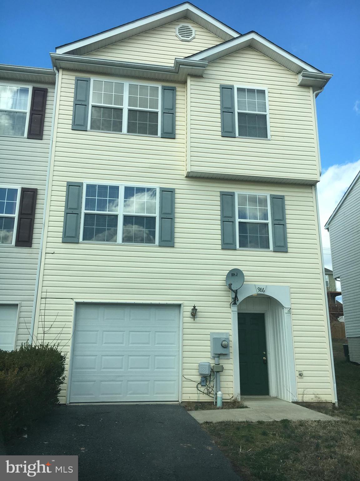 MILLS FARM - Residential