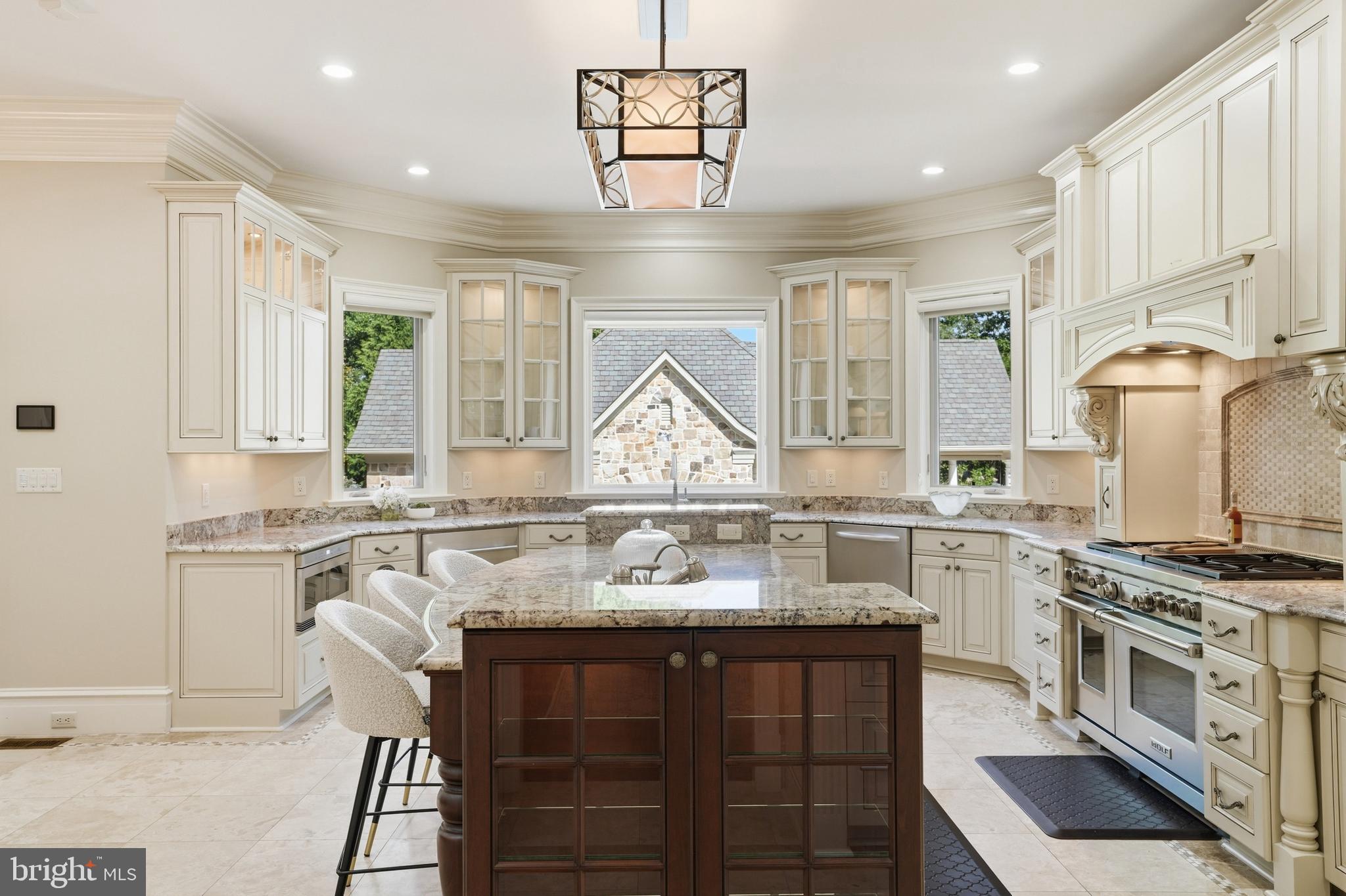 WOODSIDE ESTATES - Residential