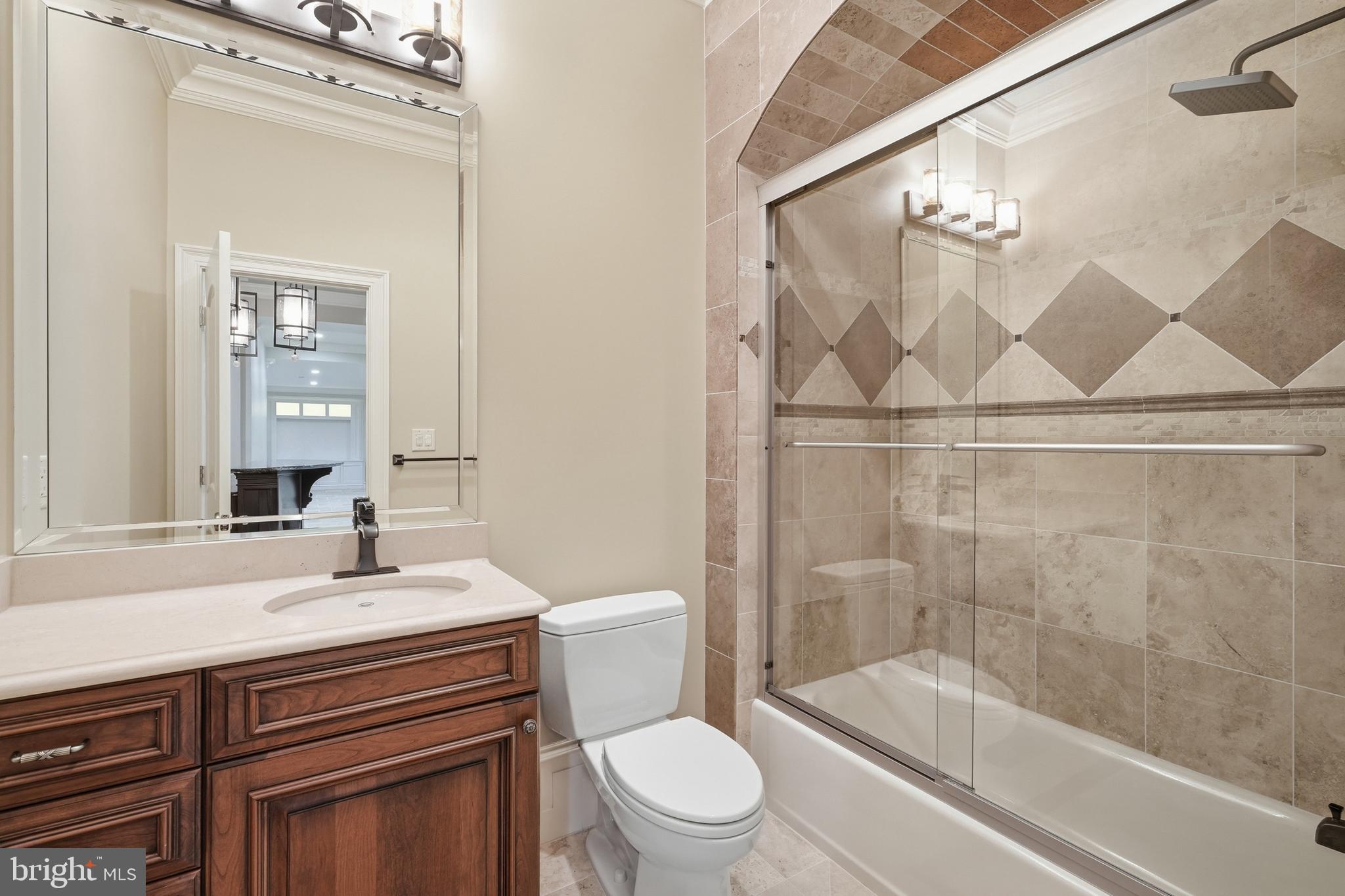 WOODSIDE ESTATES - Residential