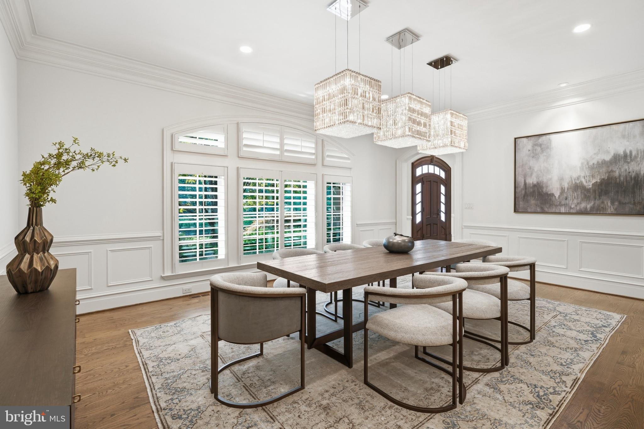WOODSIDE ESTATES - Residential