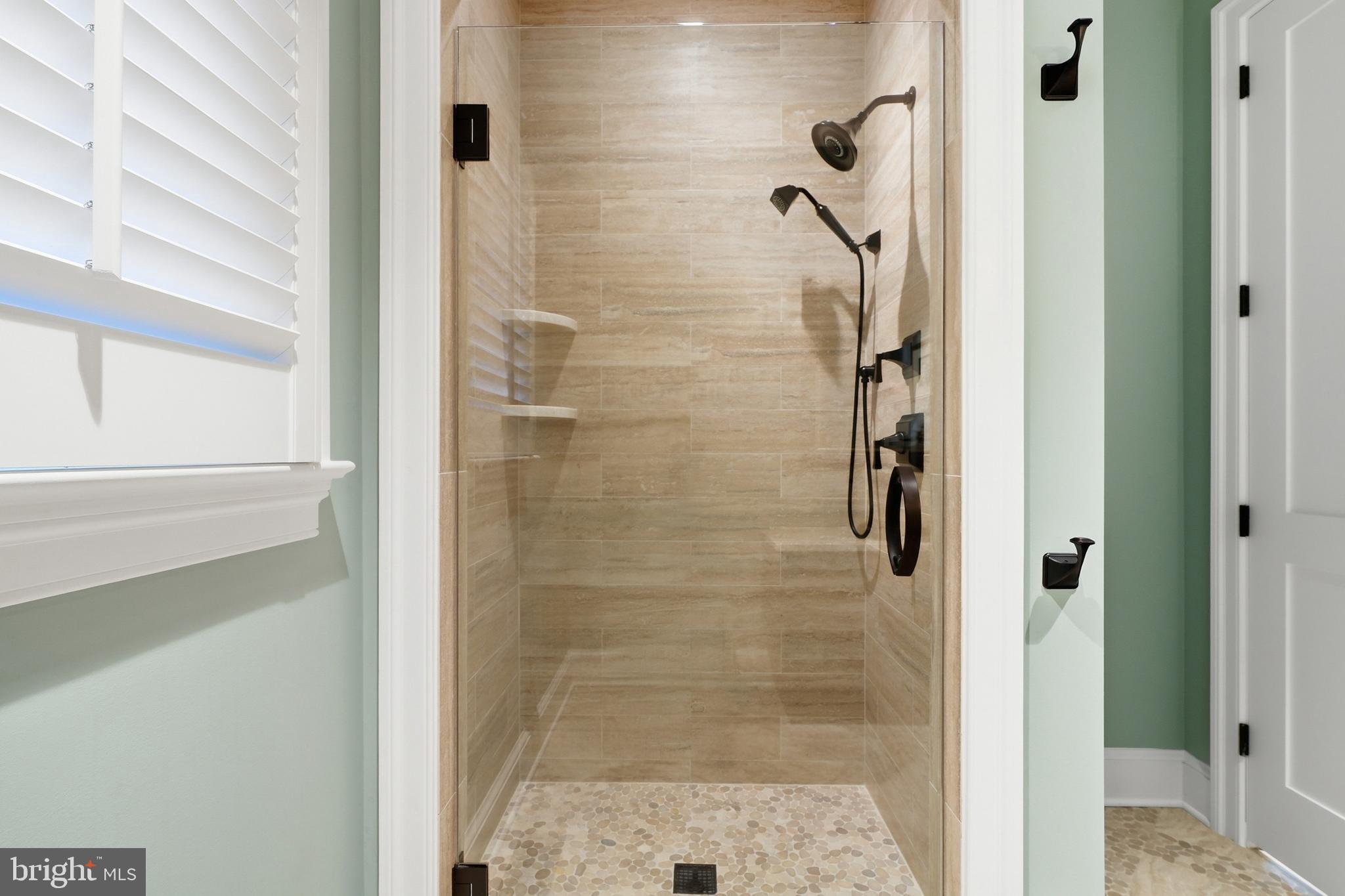 WOODSIDE ESTATES - Residential