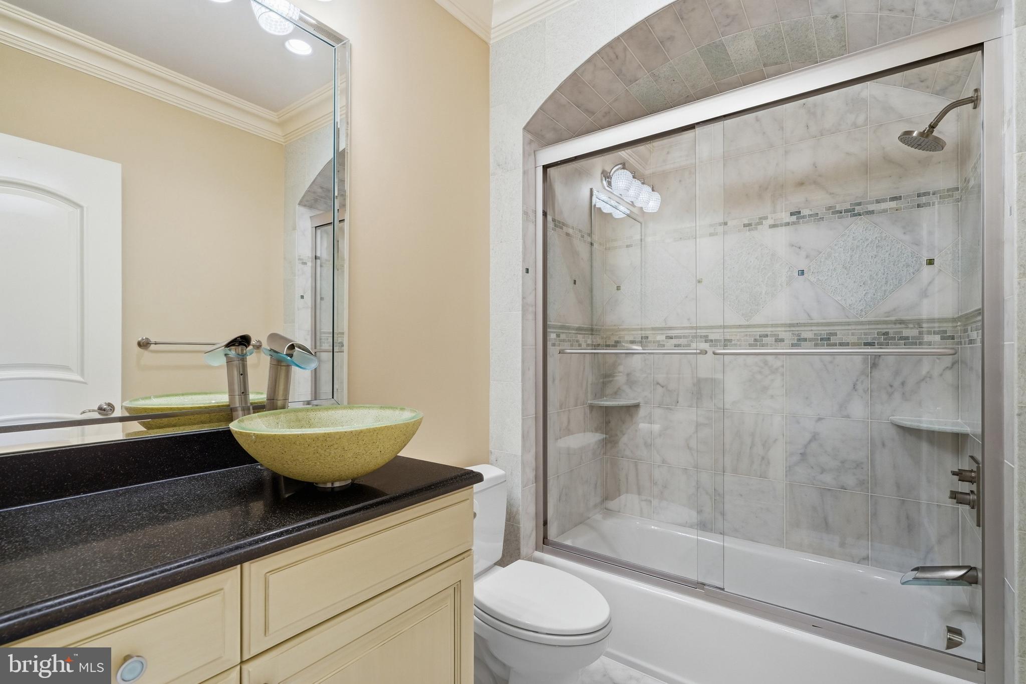 WOODSIDE ESTATES - Residential