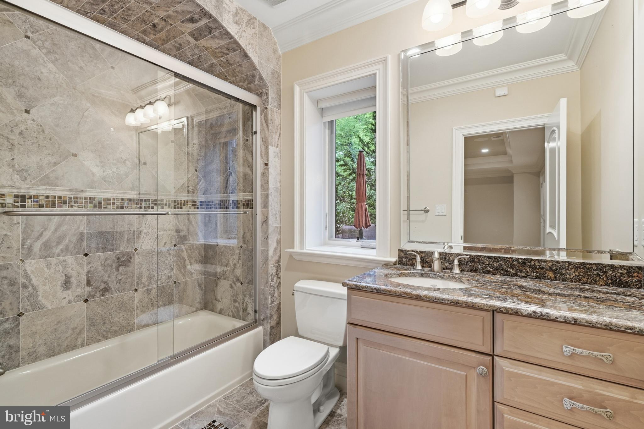 WOODSIDE ESTATES - Residential