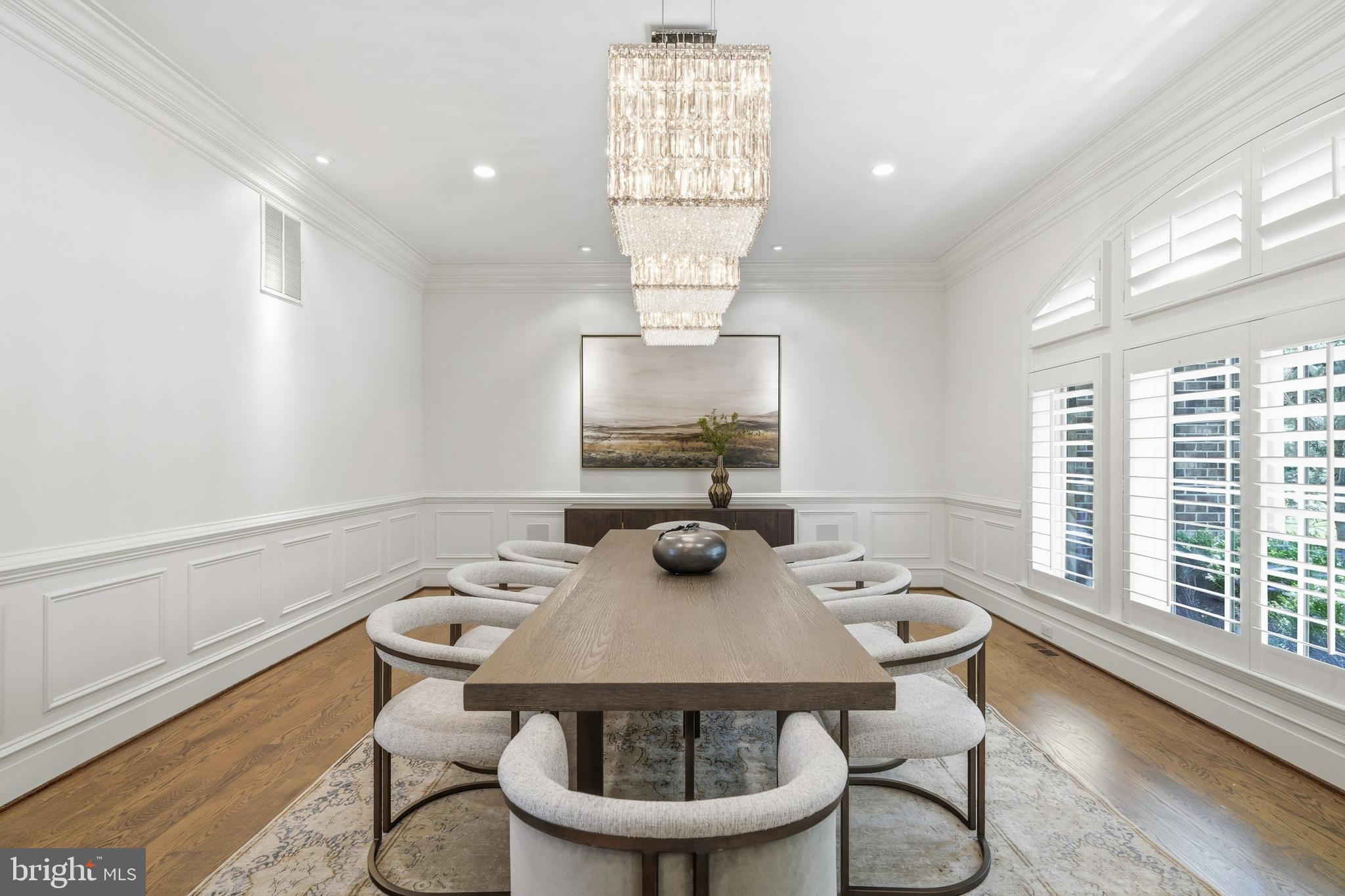 WOODSIDE ESTATES - Residential