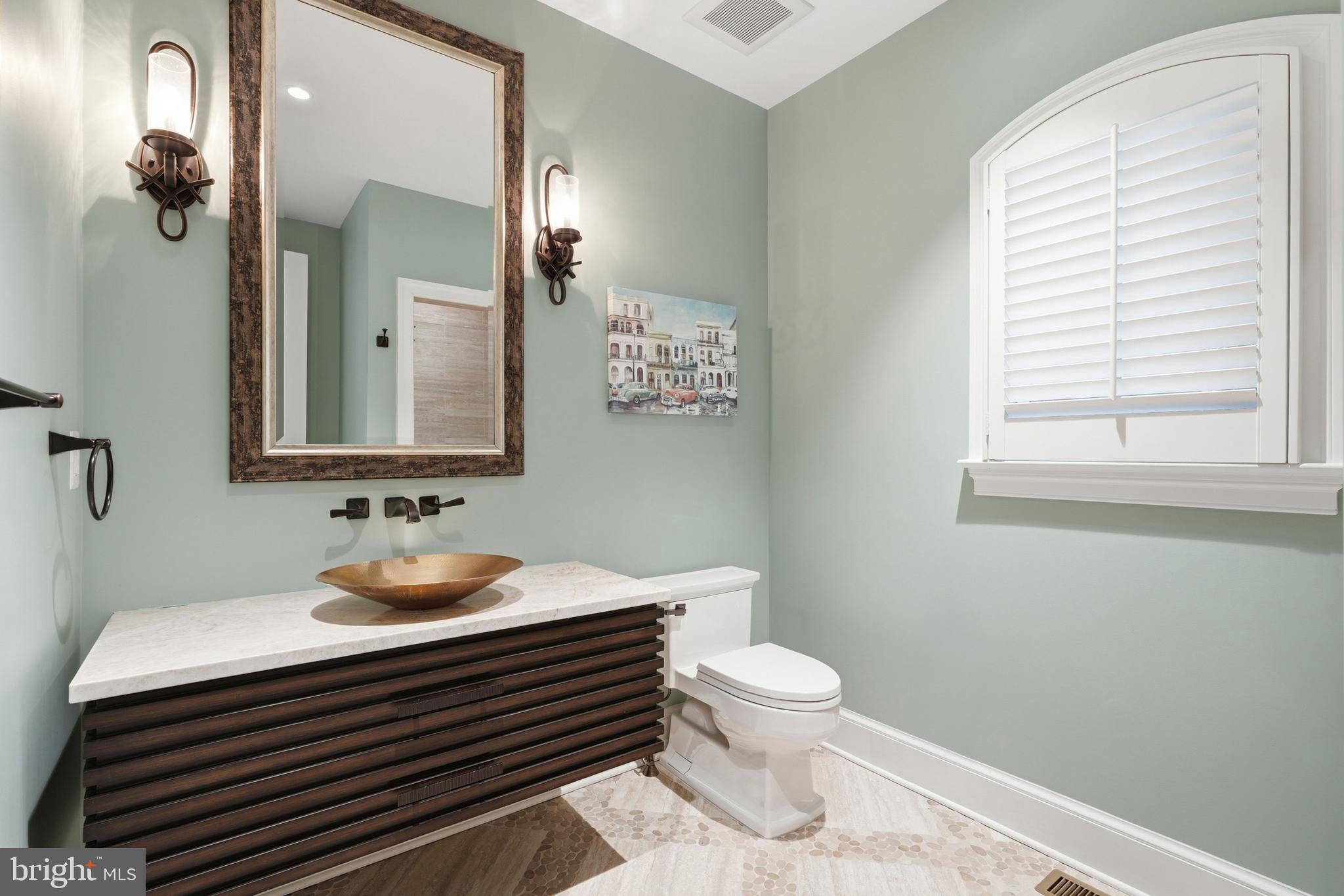 WOODSIDE ESTATES - Residential