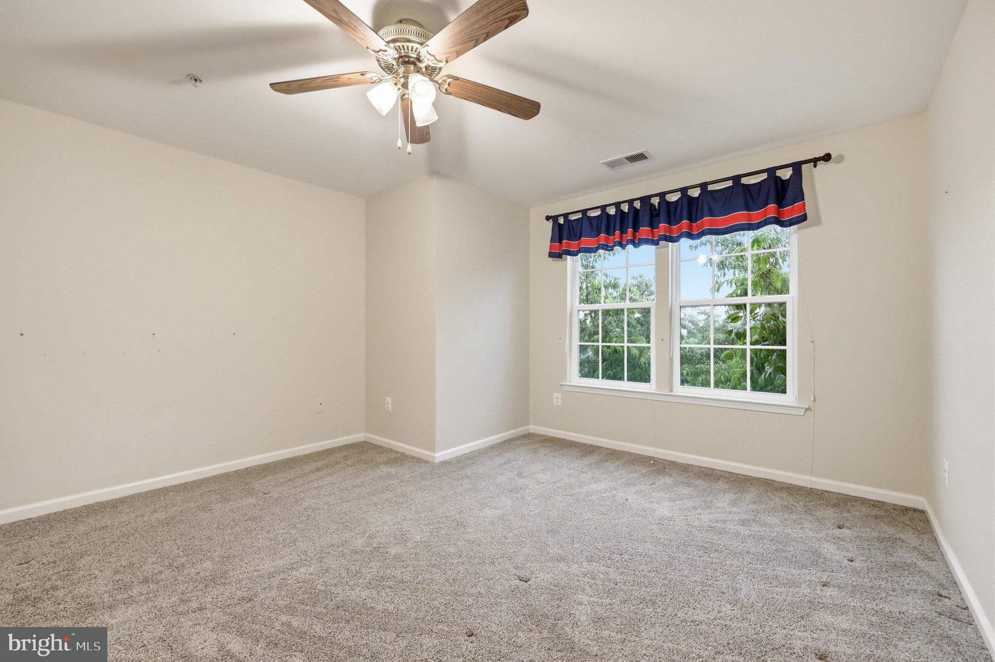 SIGNATURE CLUB AT GREENVIEW - Residential