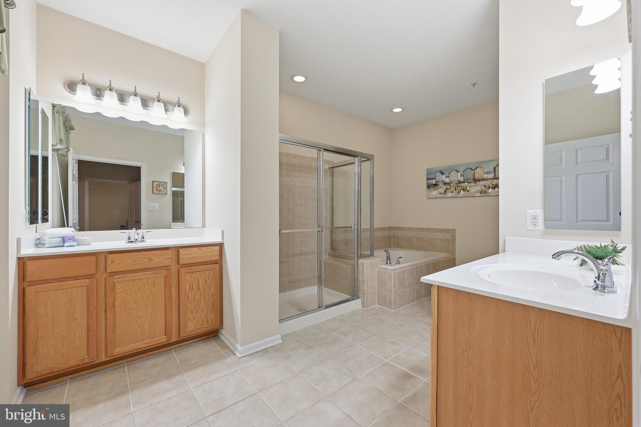 SIGNATURE CLUB AT GREENVIEW - Residential