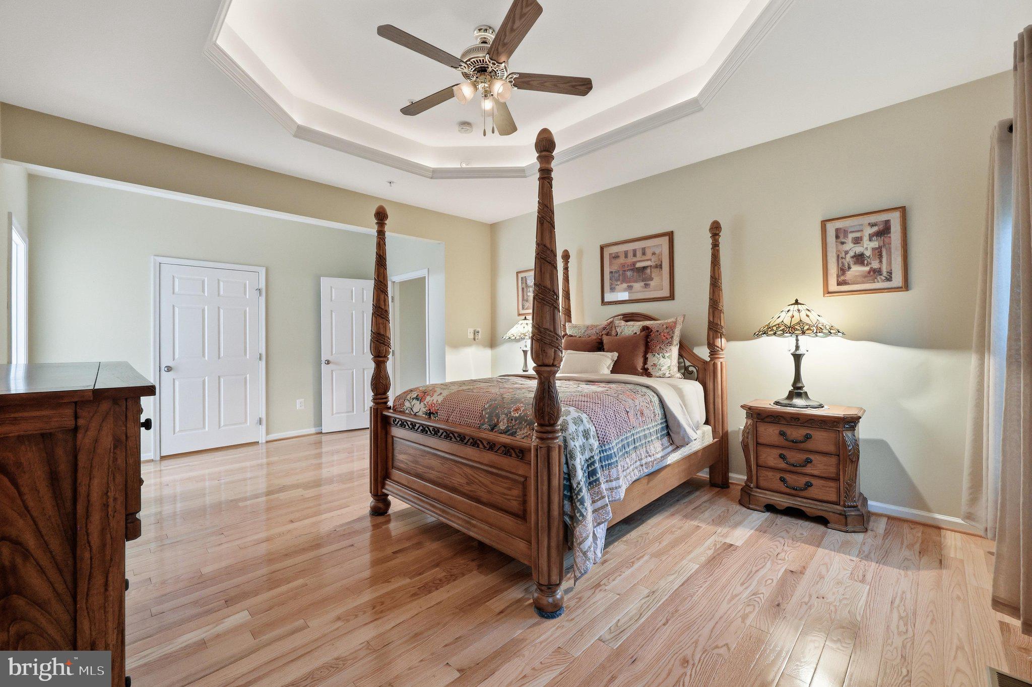 SIGNATURE CLUB AT GREENVIEW - Residential