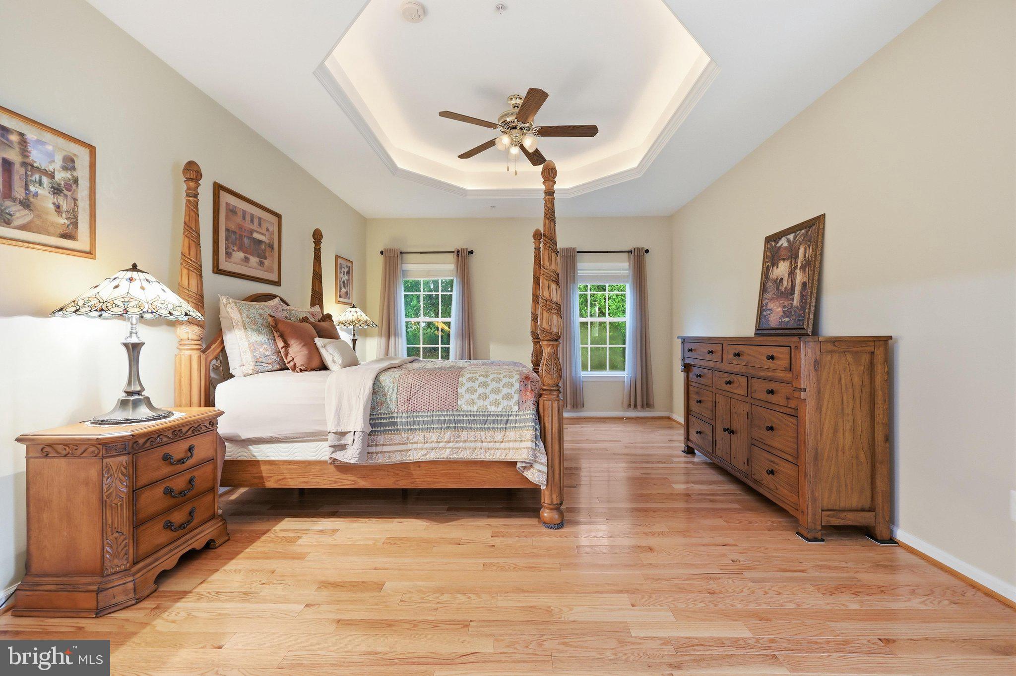SIGNATURE CLUB AT GREENVIEW - Residential