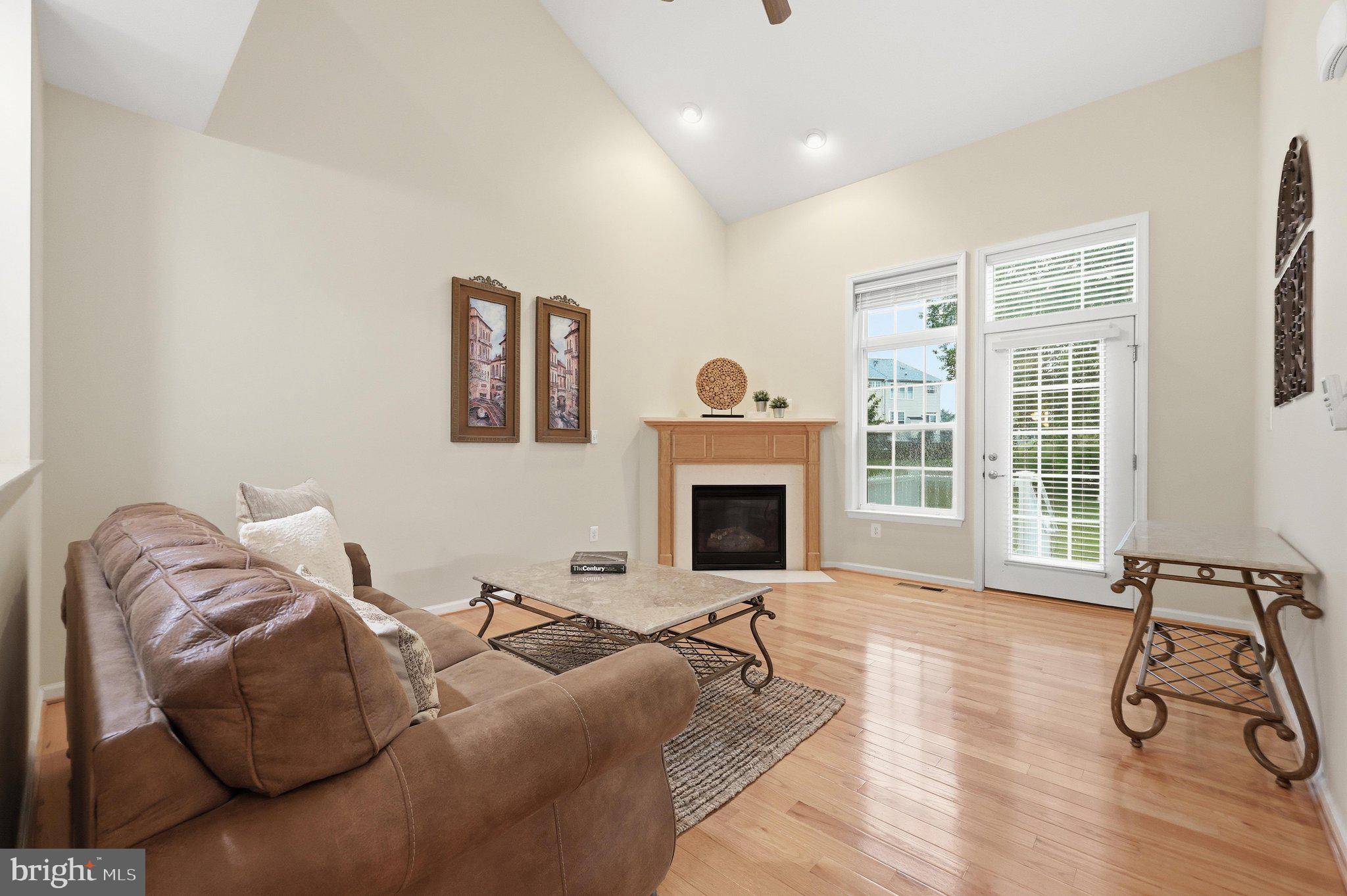 SIGNATURE CLUB AT GREENVIEW - Residential