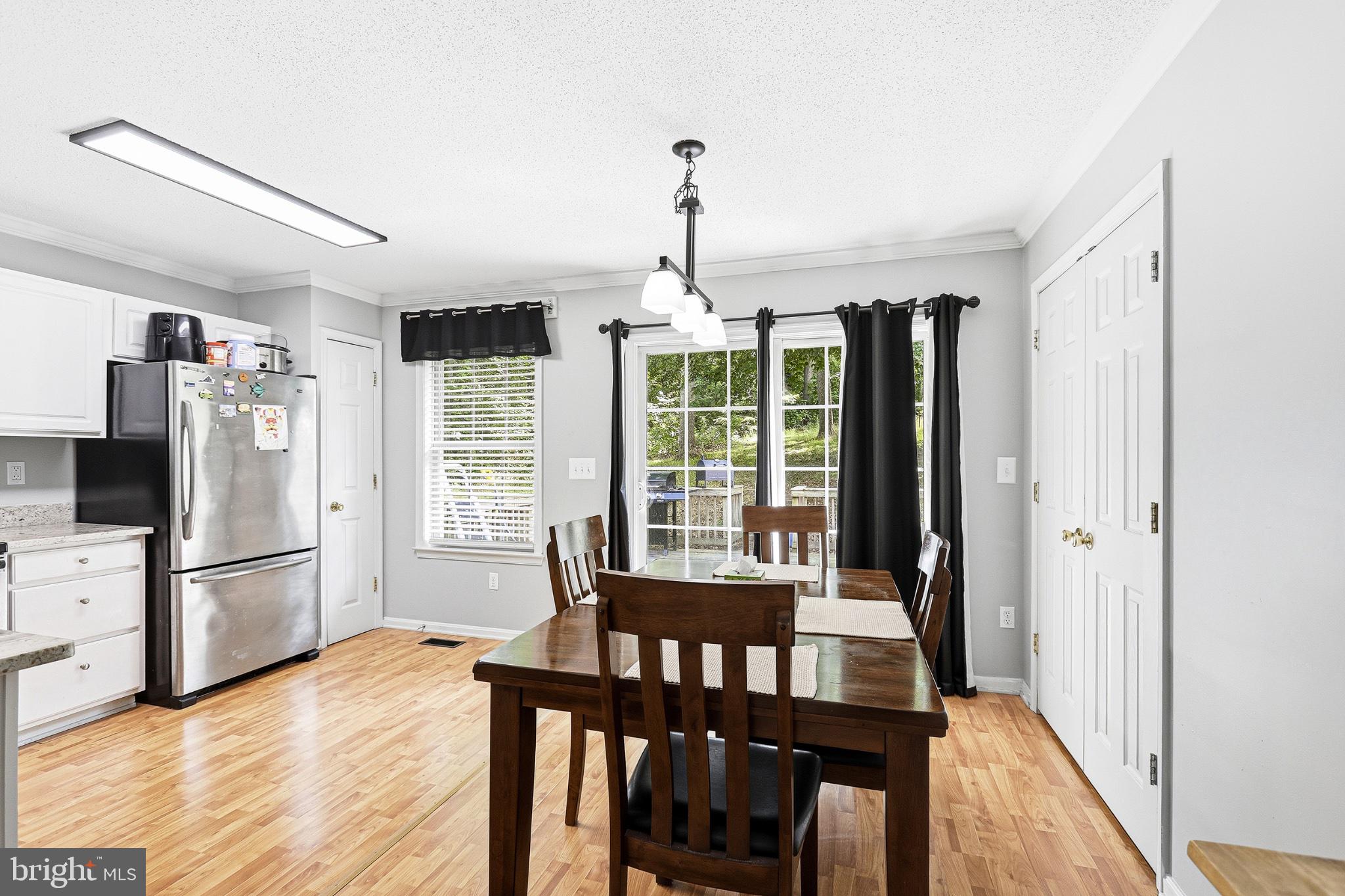 PRESIDENTIAL LAKES - Residential