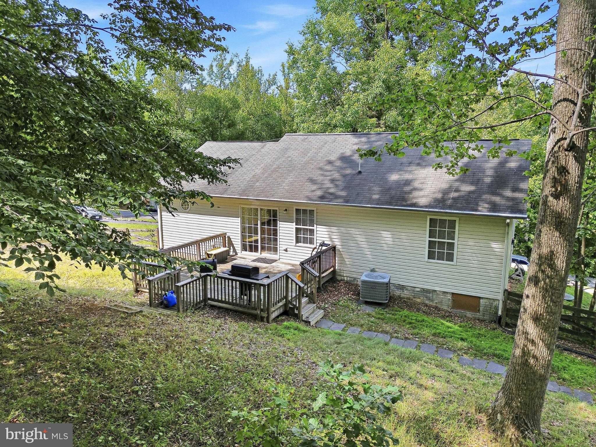 PRESIDENTIAL LAKES - Residential