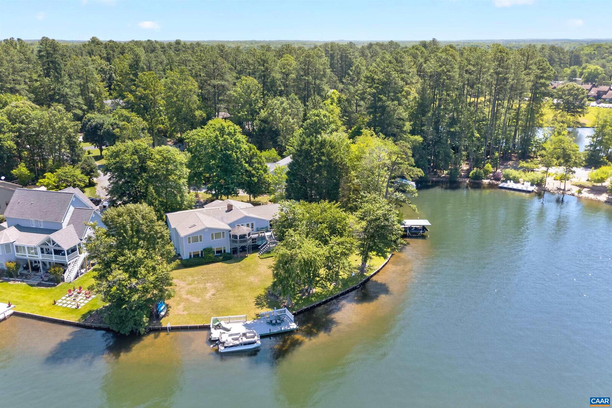 LAKE MONTICELLO - Residential