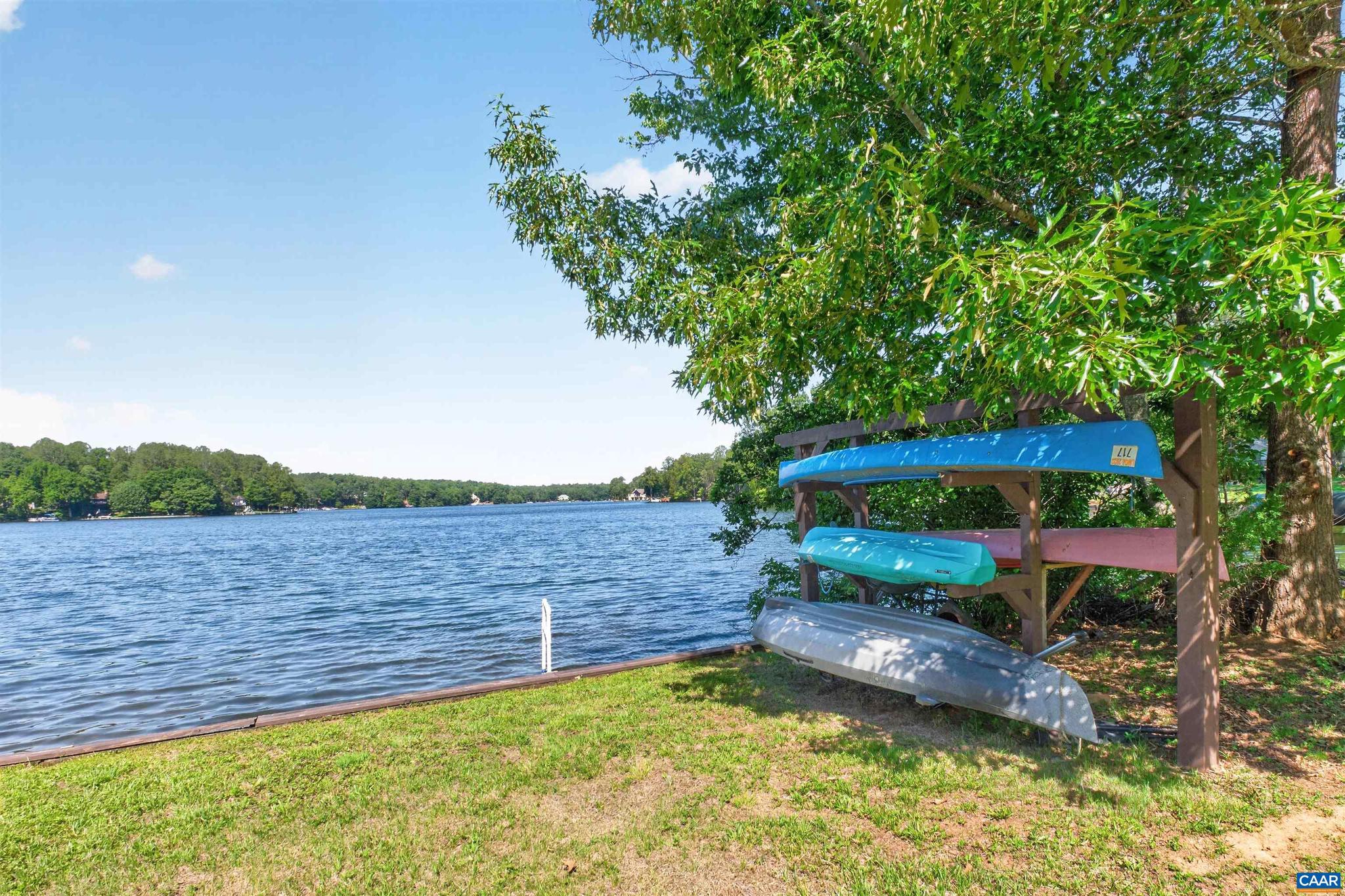 LAKE MONTICELLO - Residential