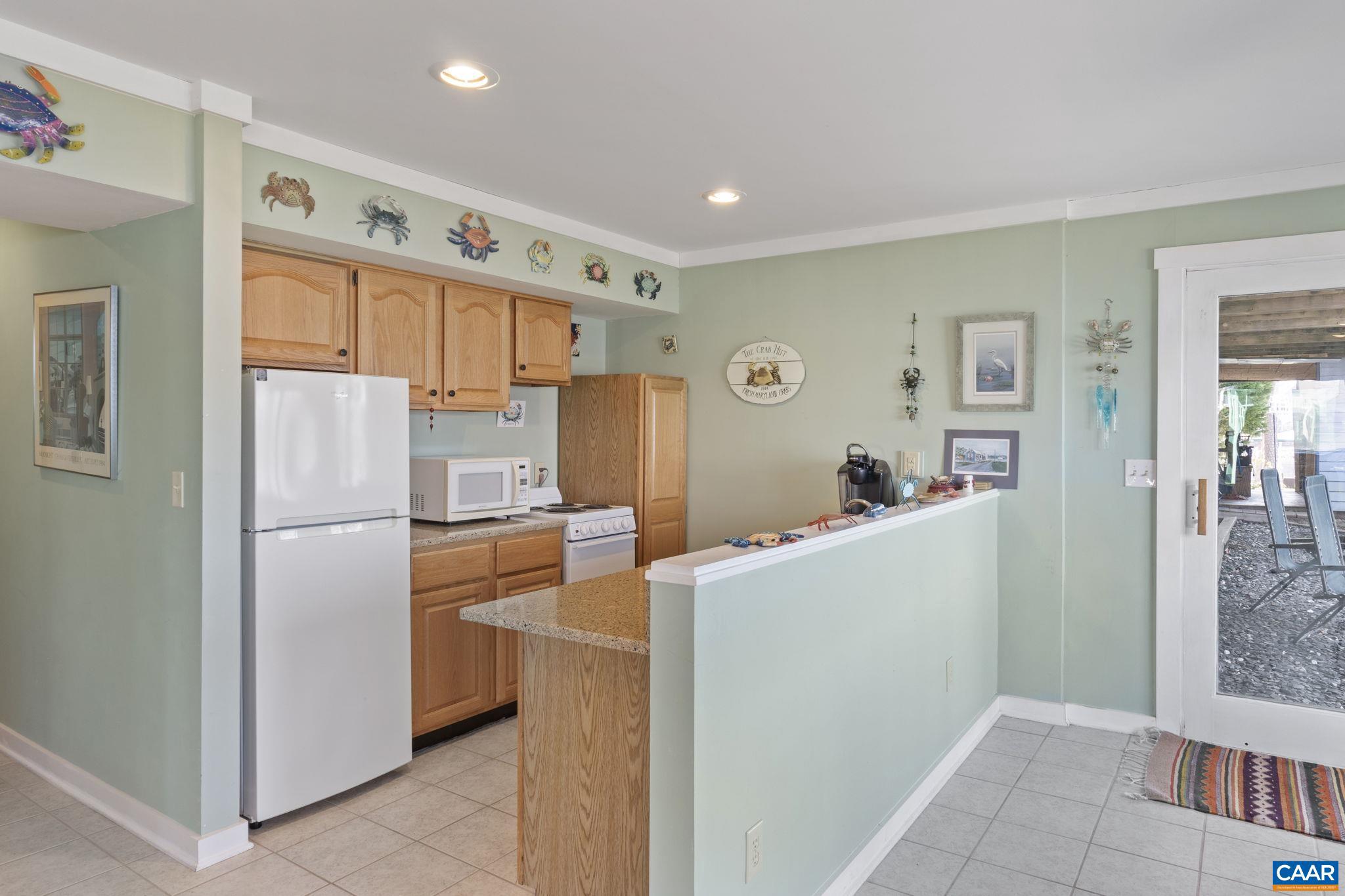 LAKE MONTICELLO - Residential