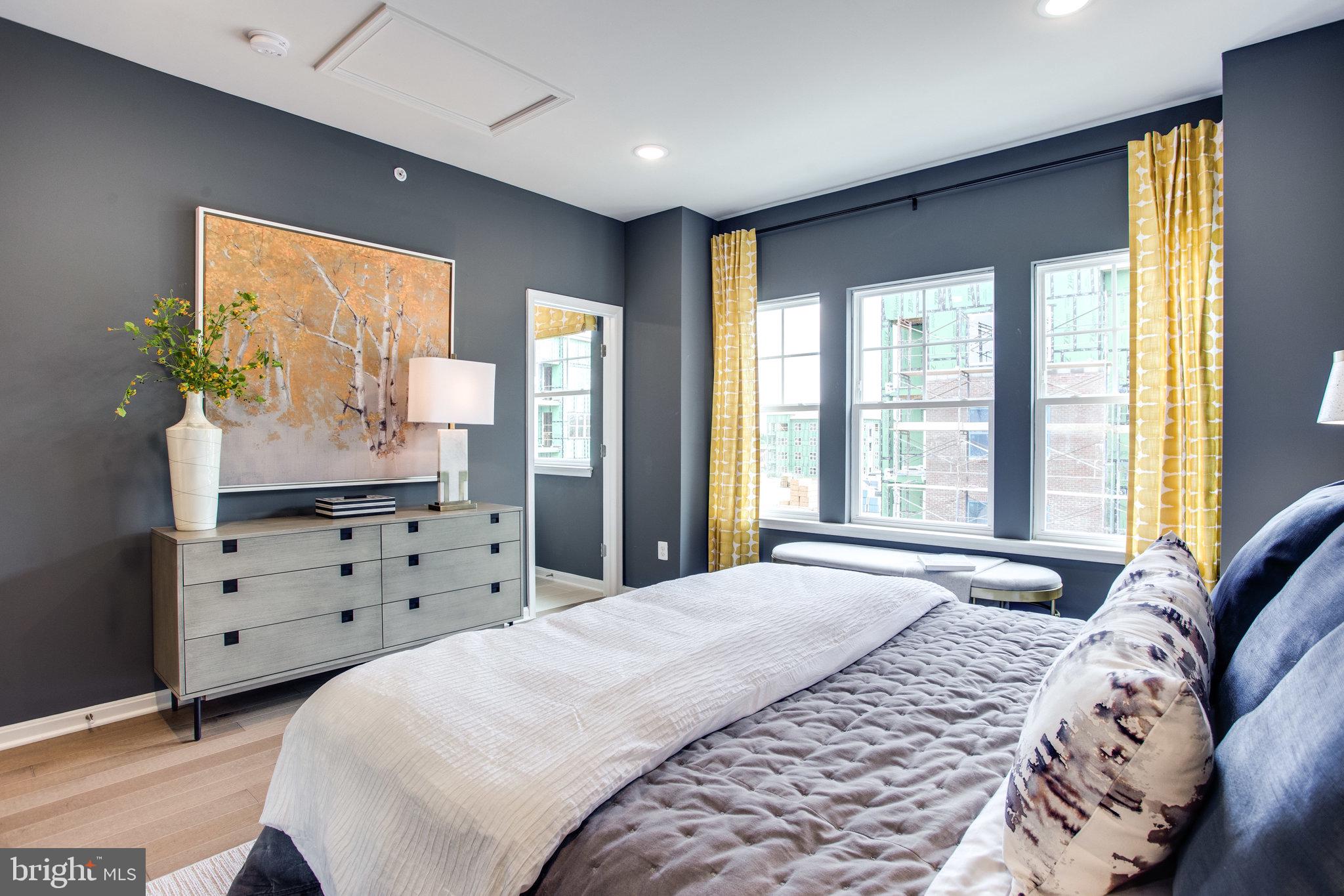 TOWNS AT MARKET COMMONS - Residential