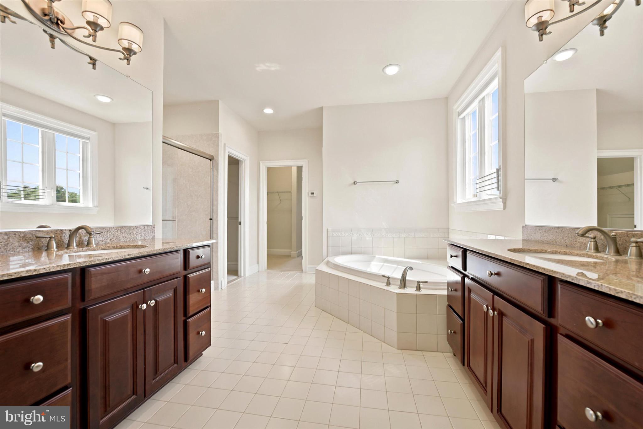 TRIMBLE MILL ESTATES - Residential