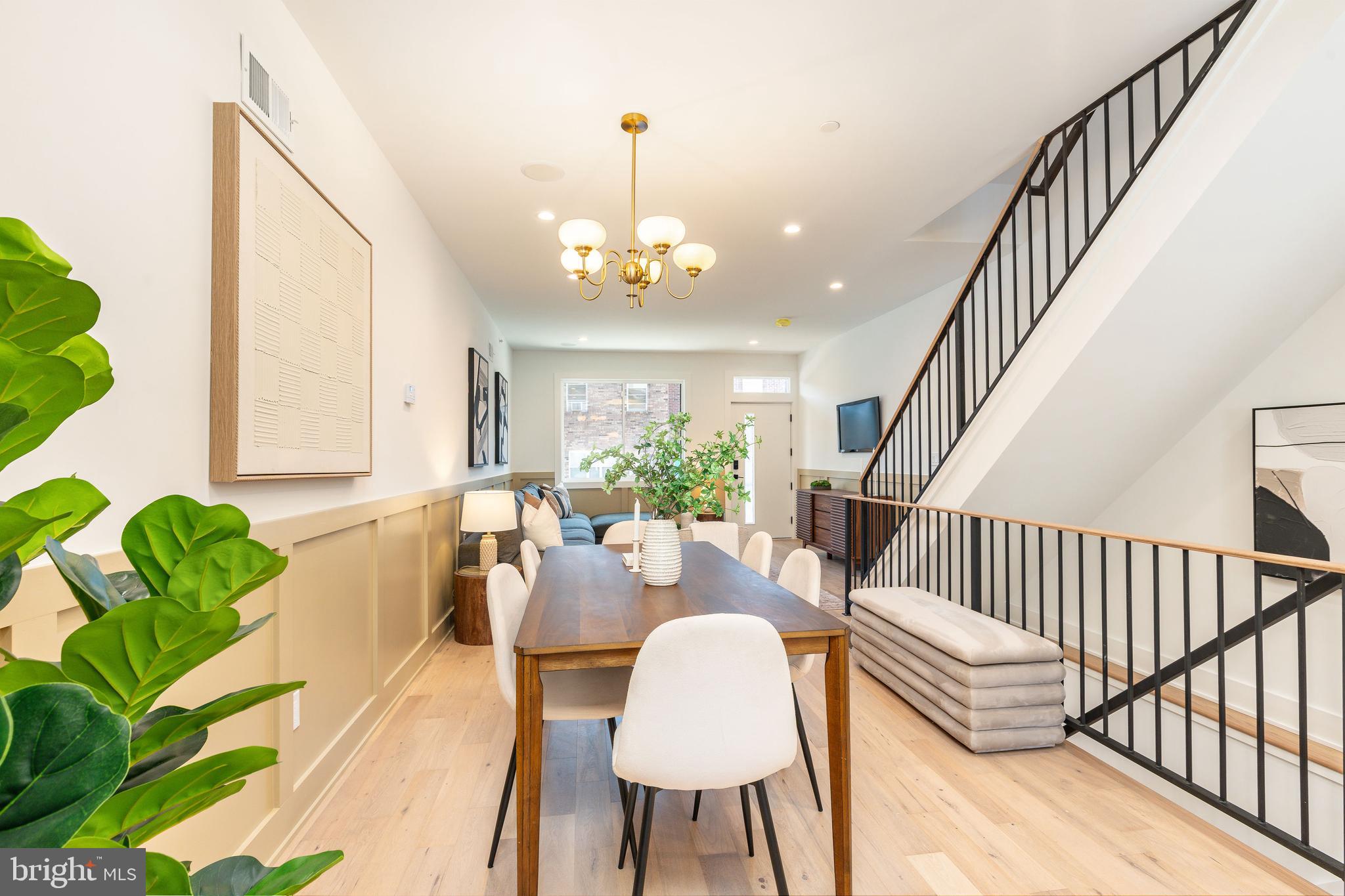 DICKINSON NARROWS - Residential