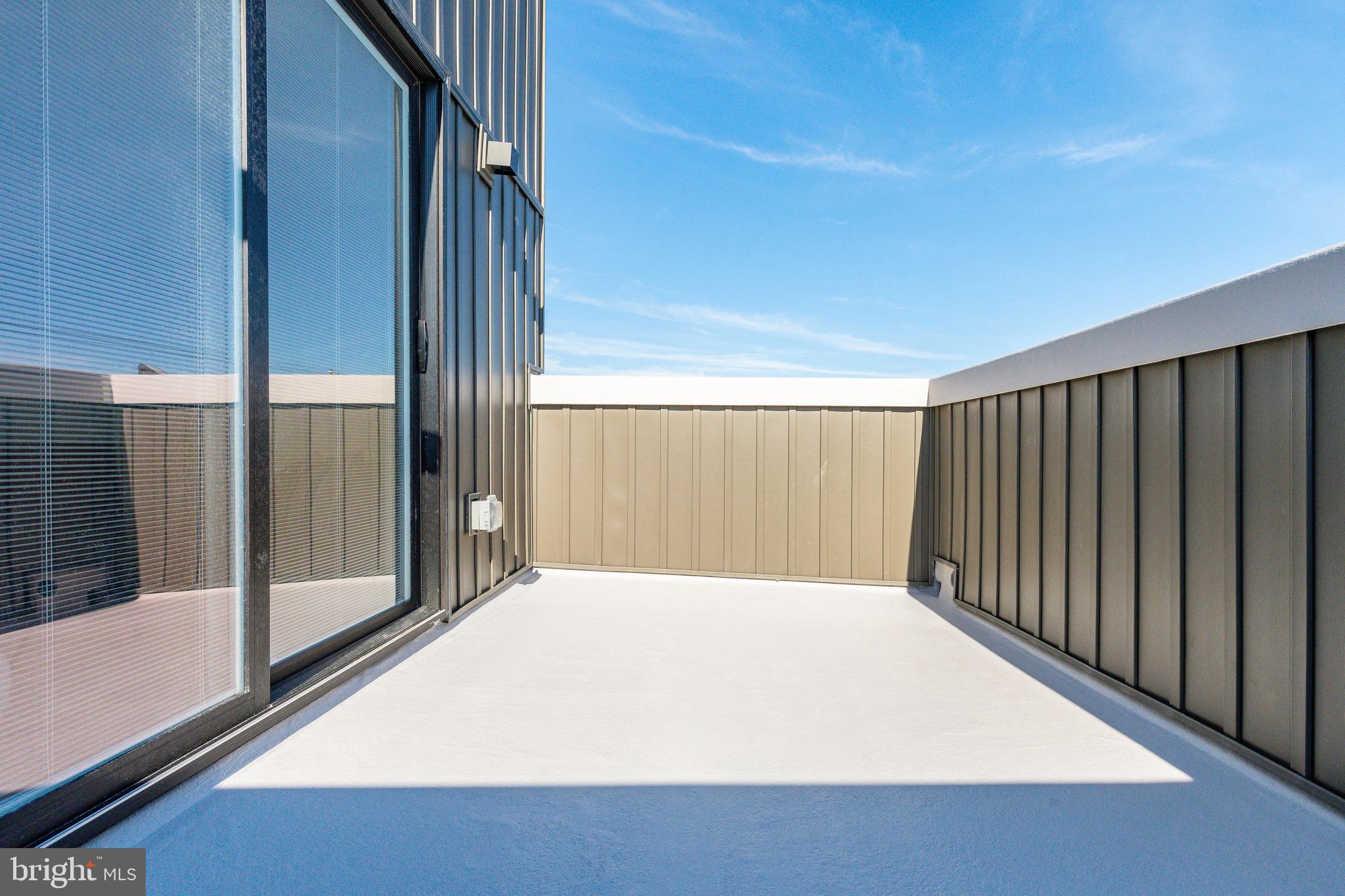 DICKINSON NARROWS - Residential