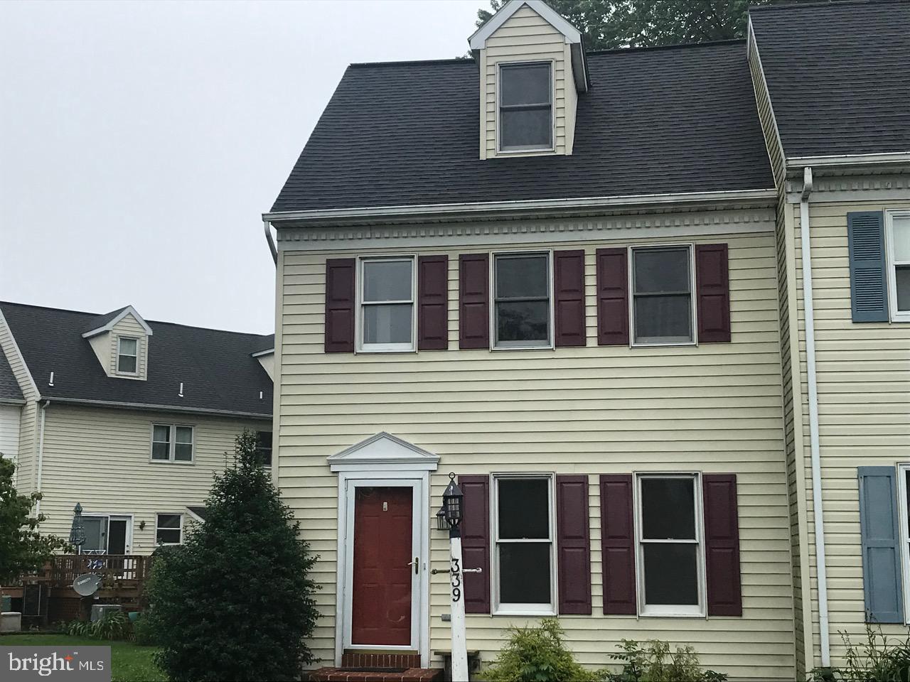 Here is your chance to own a beautiful end unit just outside of downtown Lititz with easy access to 501 and everything Lititz has to offer! Features include 3 bedrooms, 1.5 baths, 1,240 sq feet of living space, Fresh paint and much more! New heat pump & A/C unit installed in 2011. Schedule your showing today!