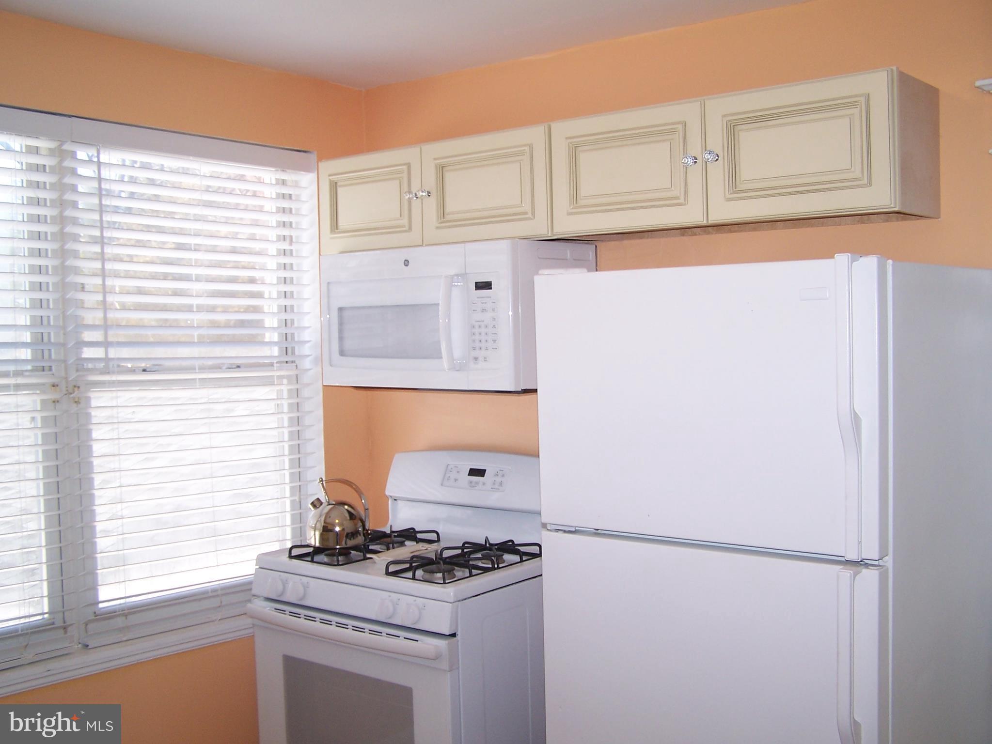WOODSIDE PARK - Residential Lease
