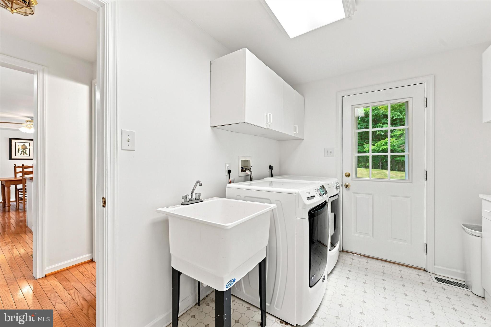 WHITFORD HILLS - Residential