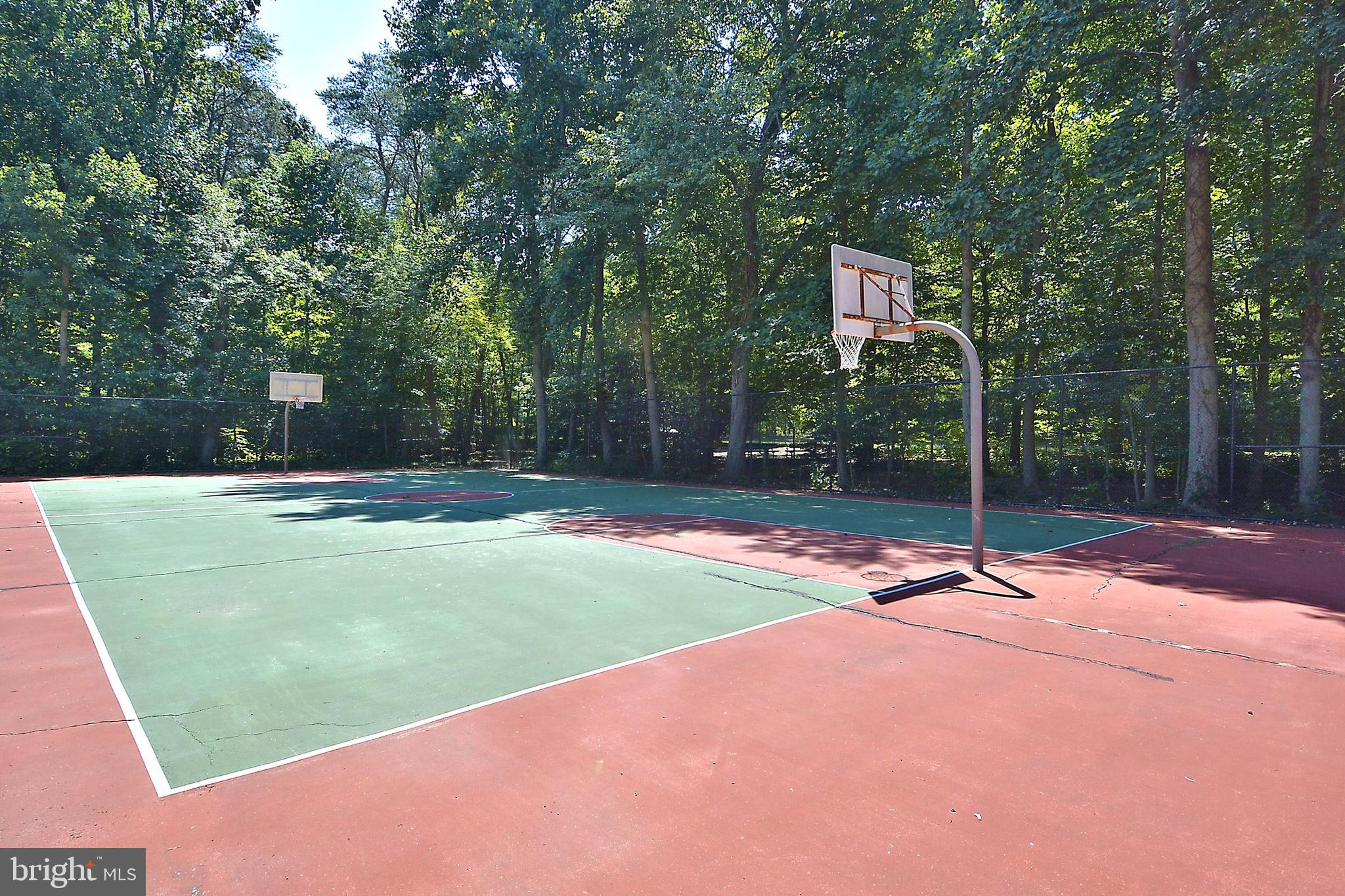 SUMMER PLACE AT RIVA TRACE - Residential