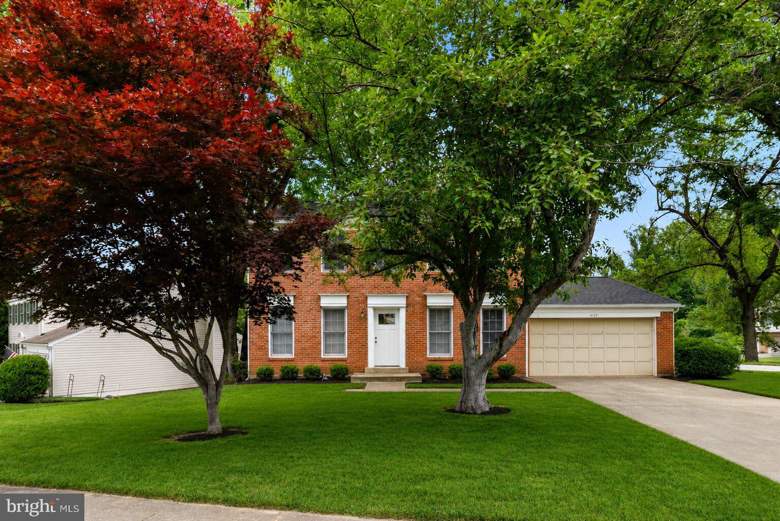 BENT TREE - Residential
