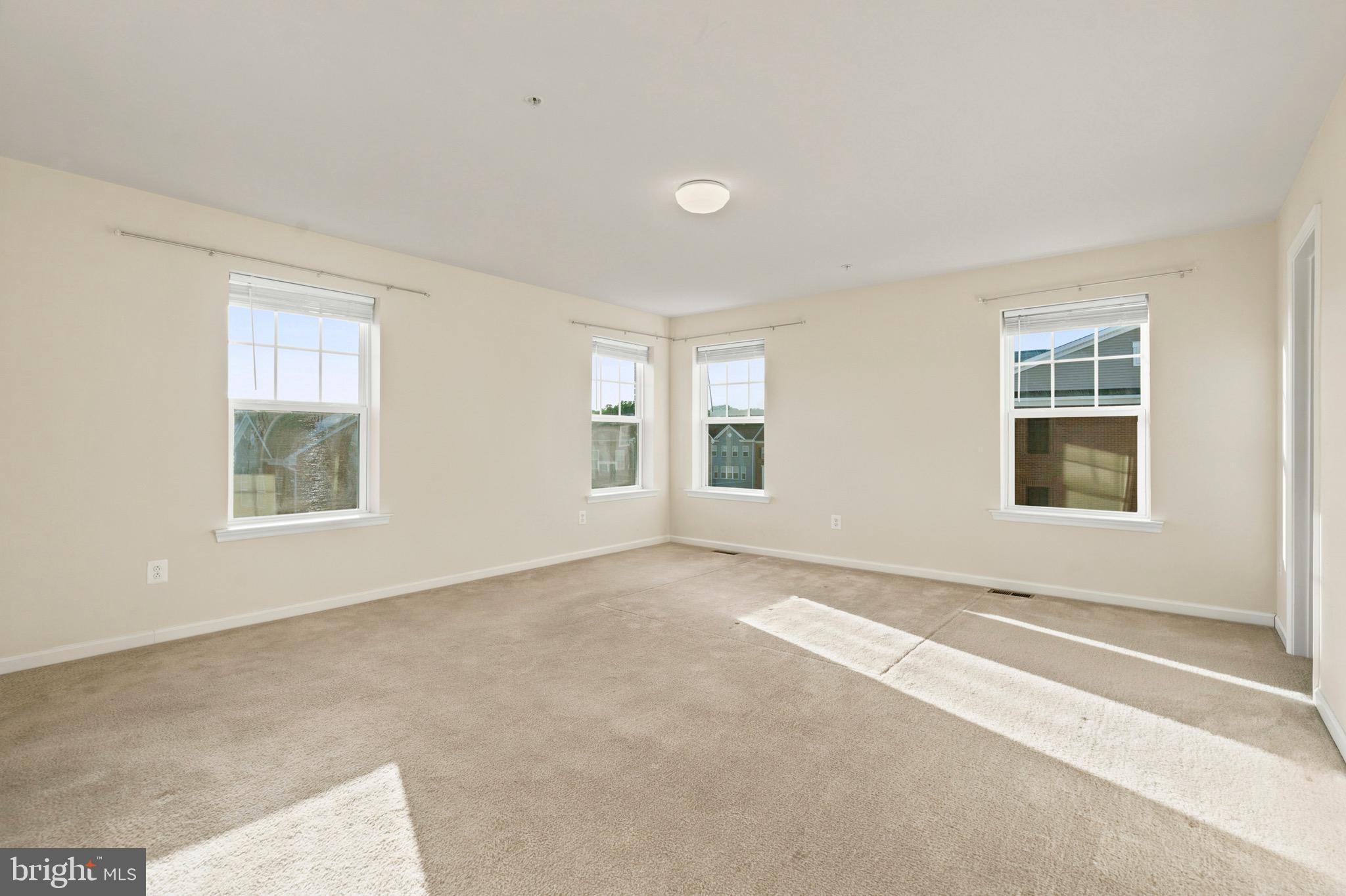 PARKSIDE - Residential