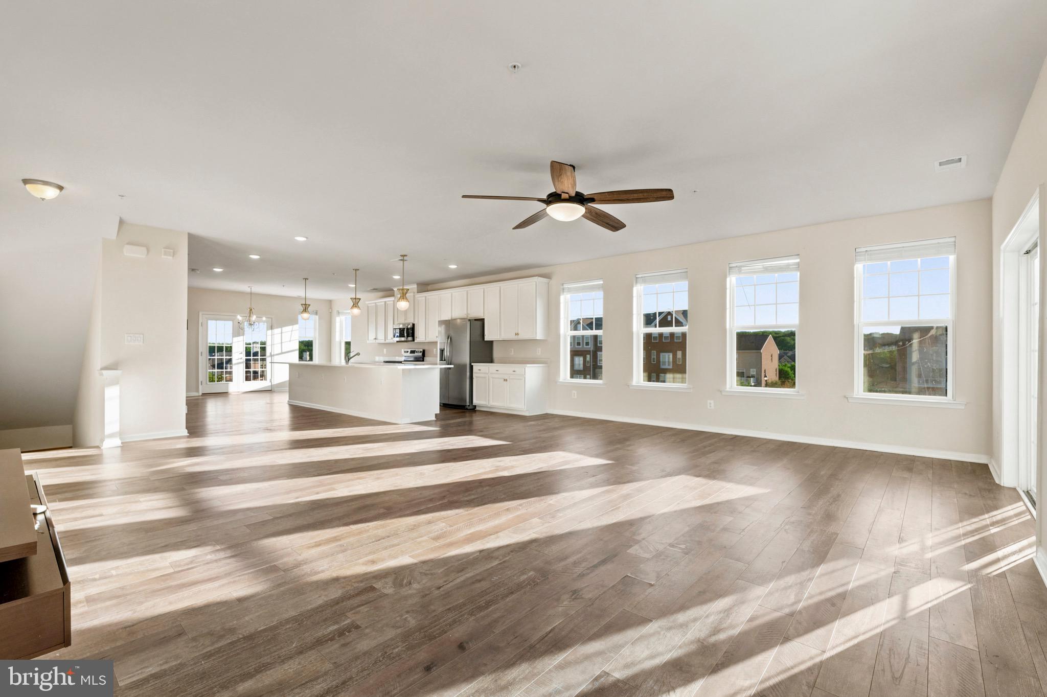 PARKSIDE - Residential