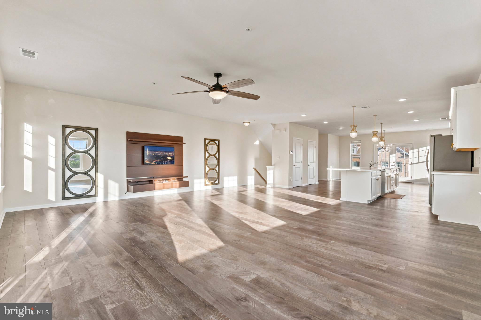 PARKSIDE - Residential
