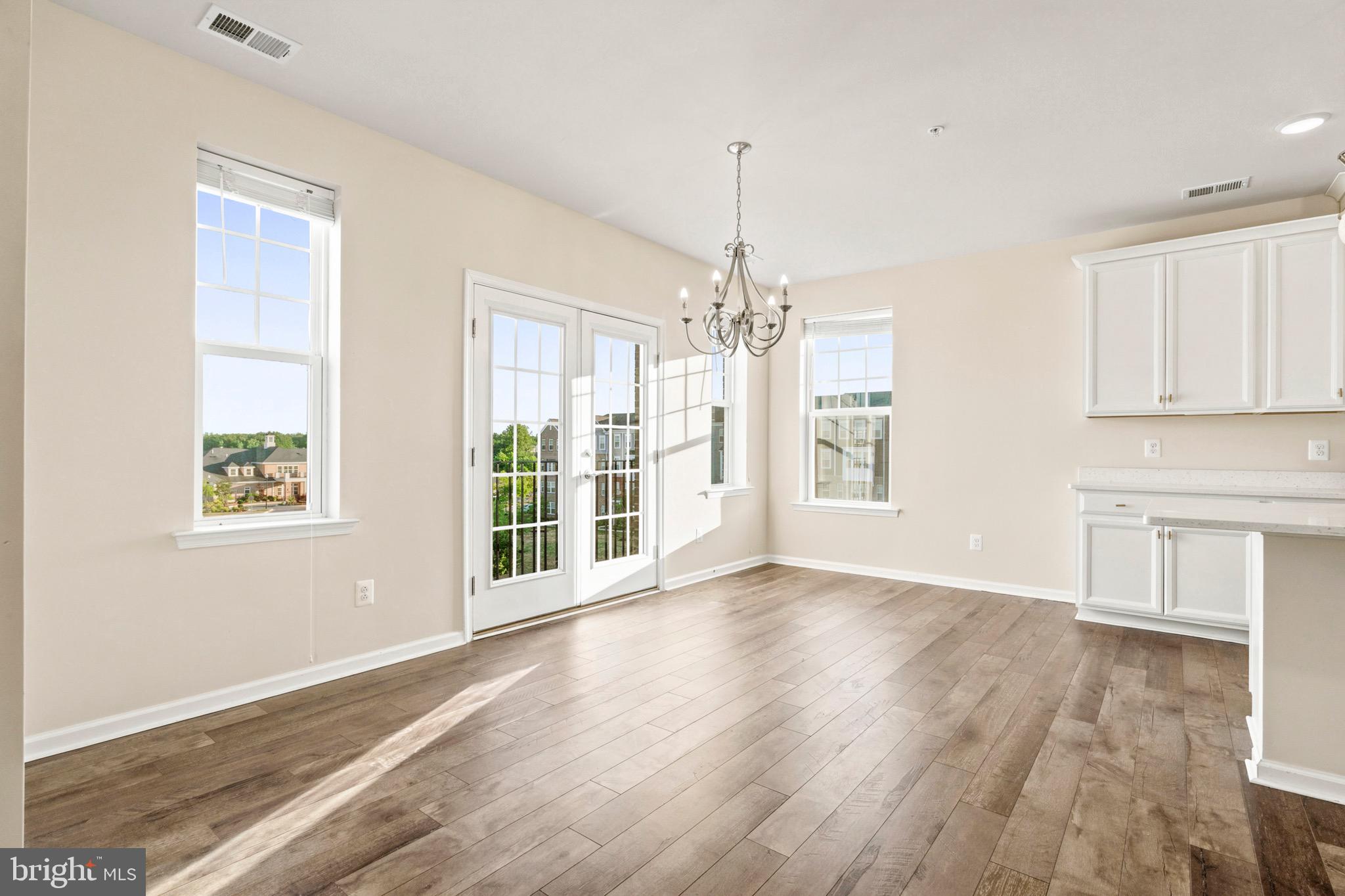 PARKSIDE - Residential