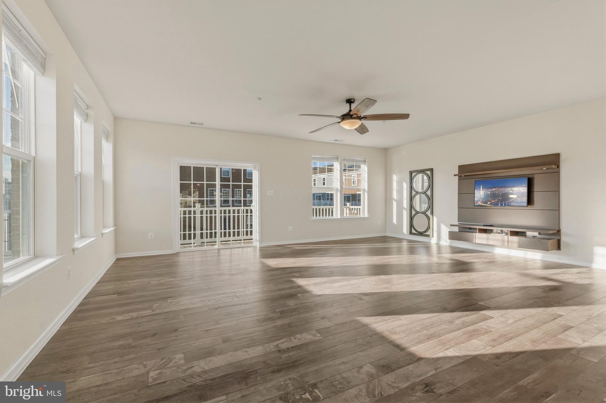 PARKSIDE - Residential