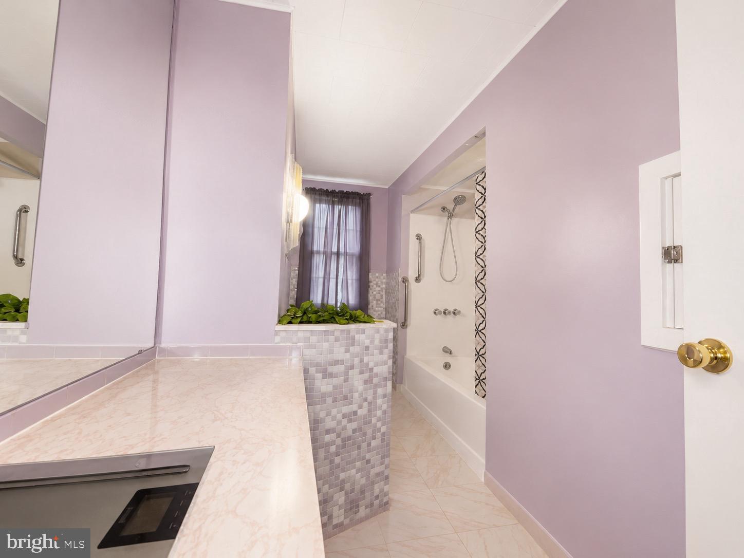 YEADON - Residential