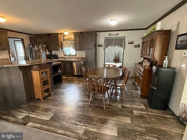 EAGLE VIEW MOBILE HOME PK - Residential