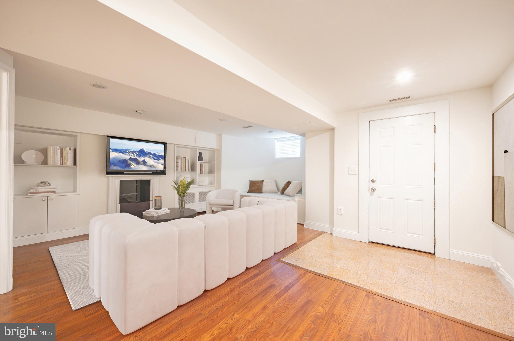 DUPONT CIRCLE - Residential