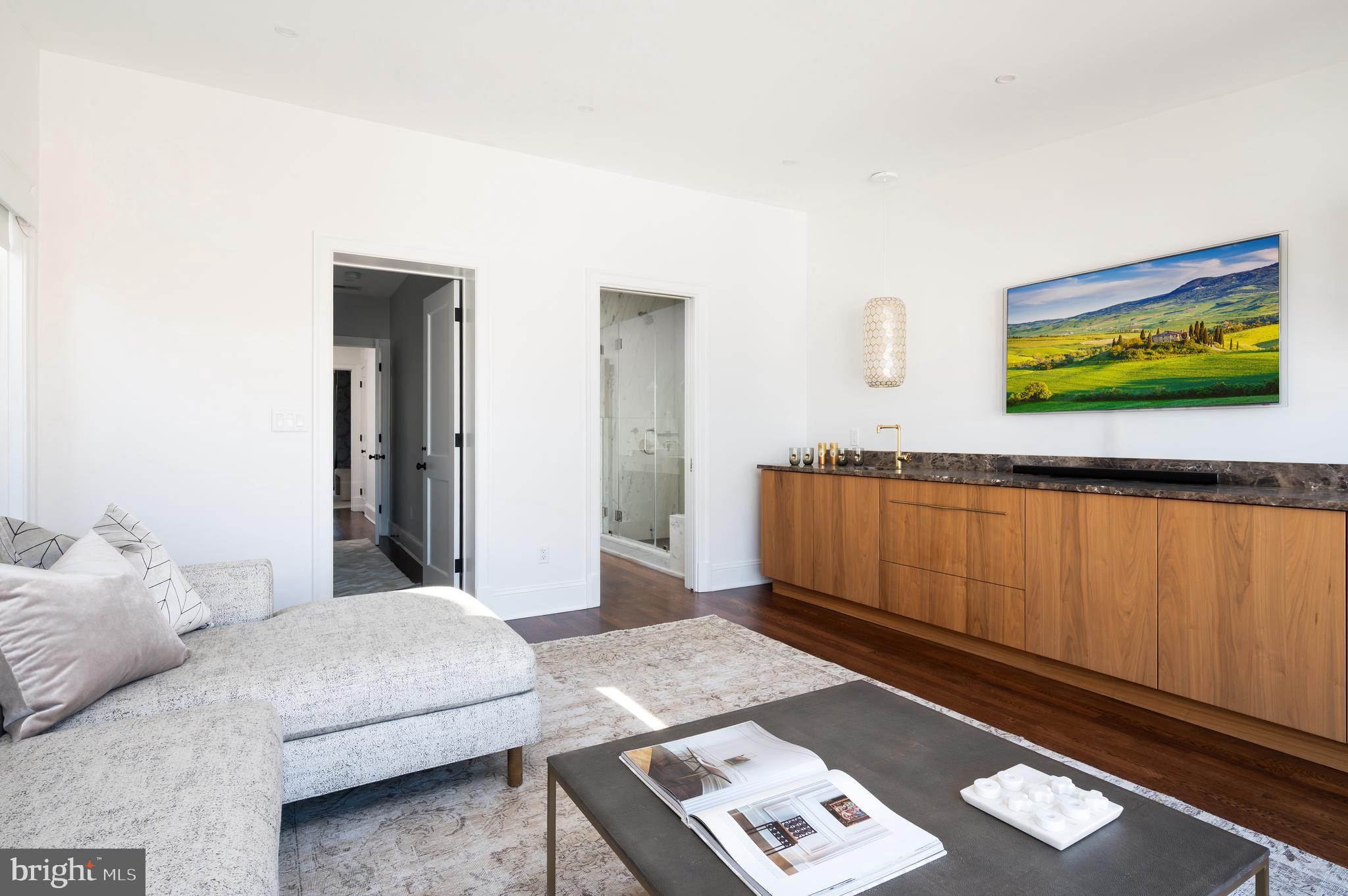 DUPONT CIRCLE - Residential