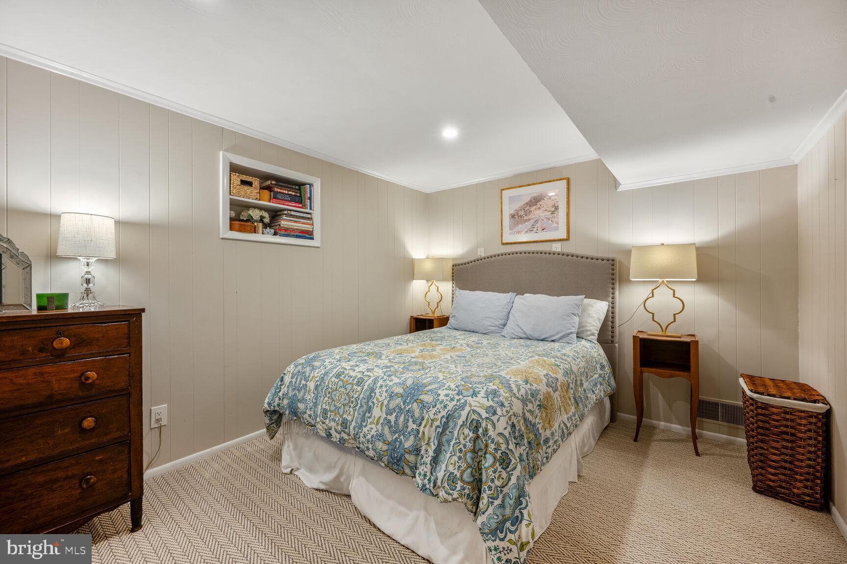 WESTMORELAND HILLS - Residential