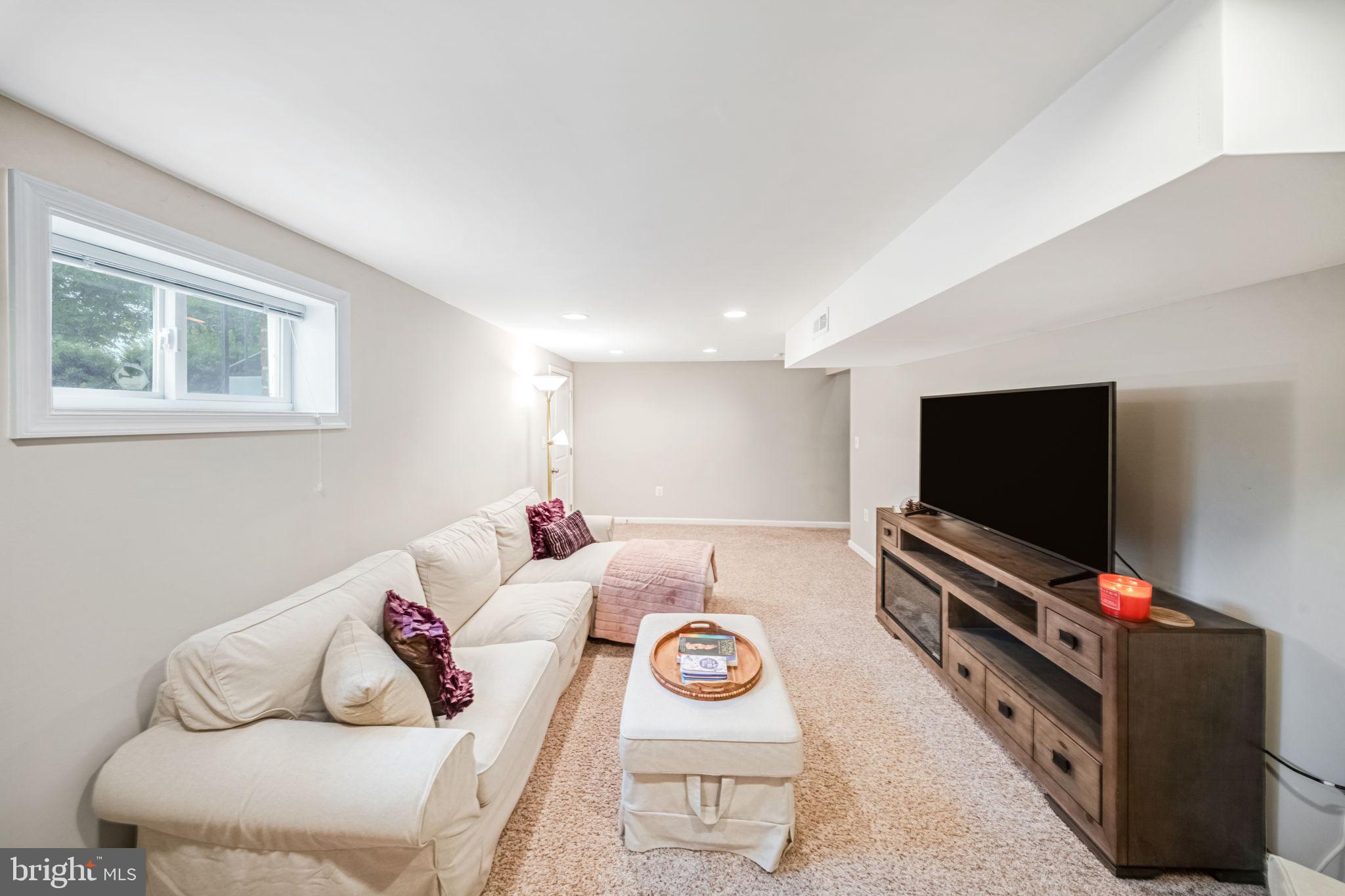 HILLCREST HEIGHTS - Residential