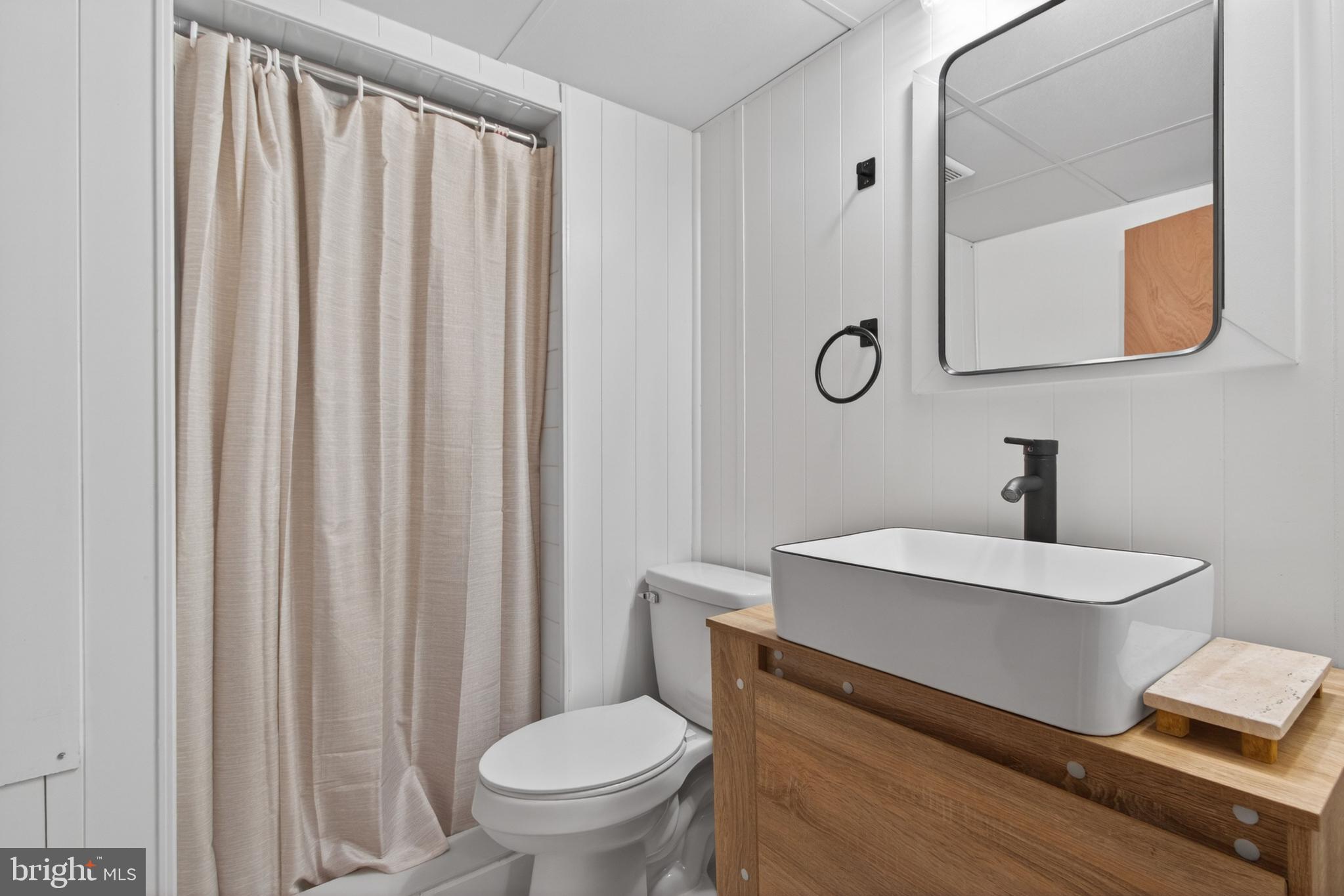 SOUTH STREET STATION - Residential