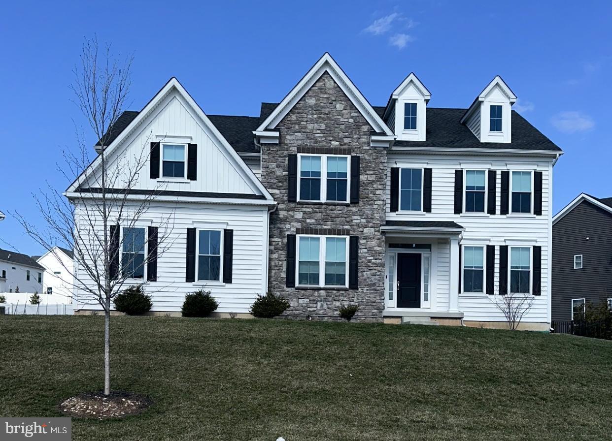 PLYMOUTH VALLEY ESTATES - Residential