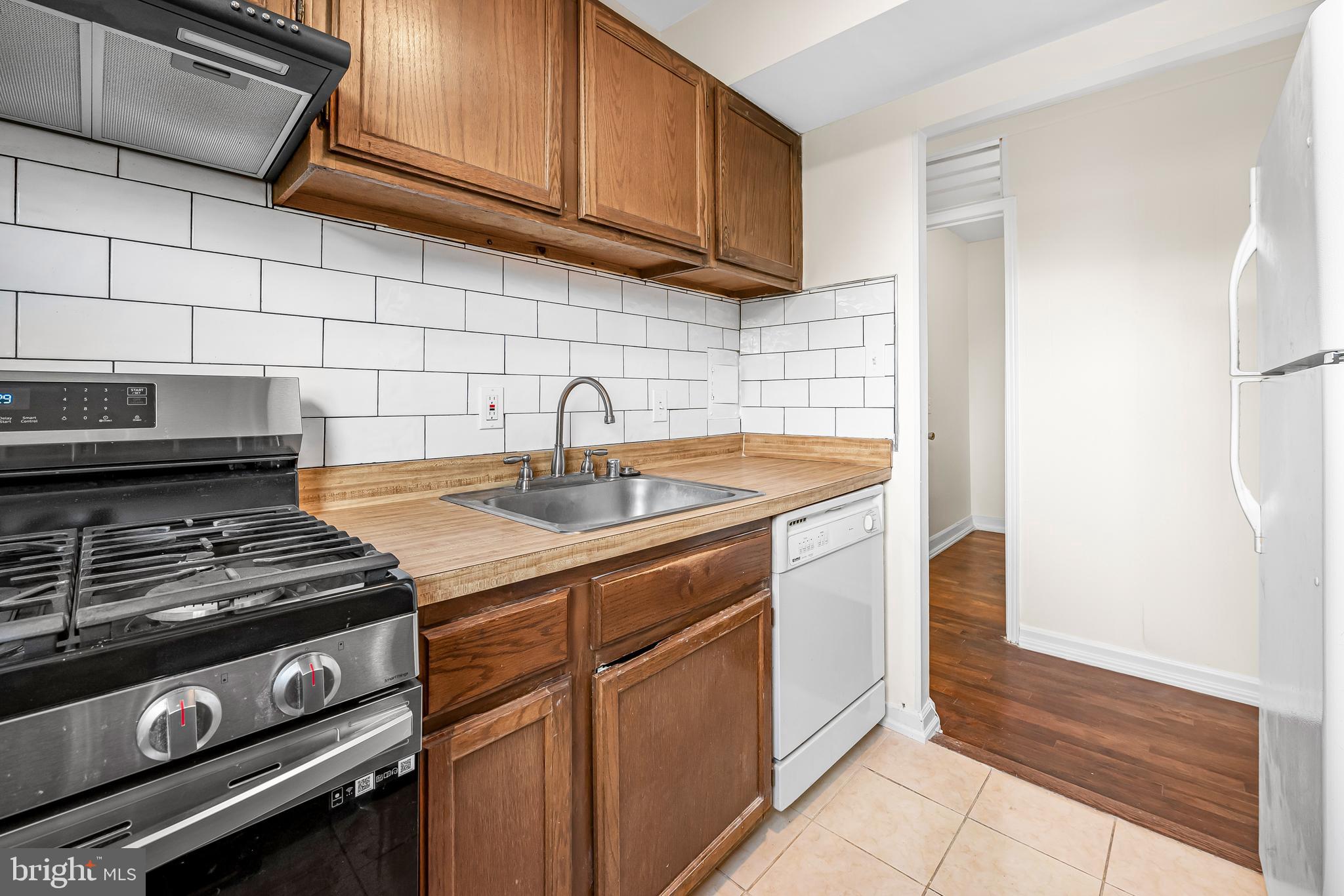 PARK PLACE CONDOMINIUMS - Residential