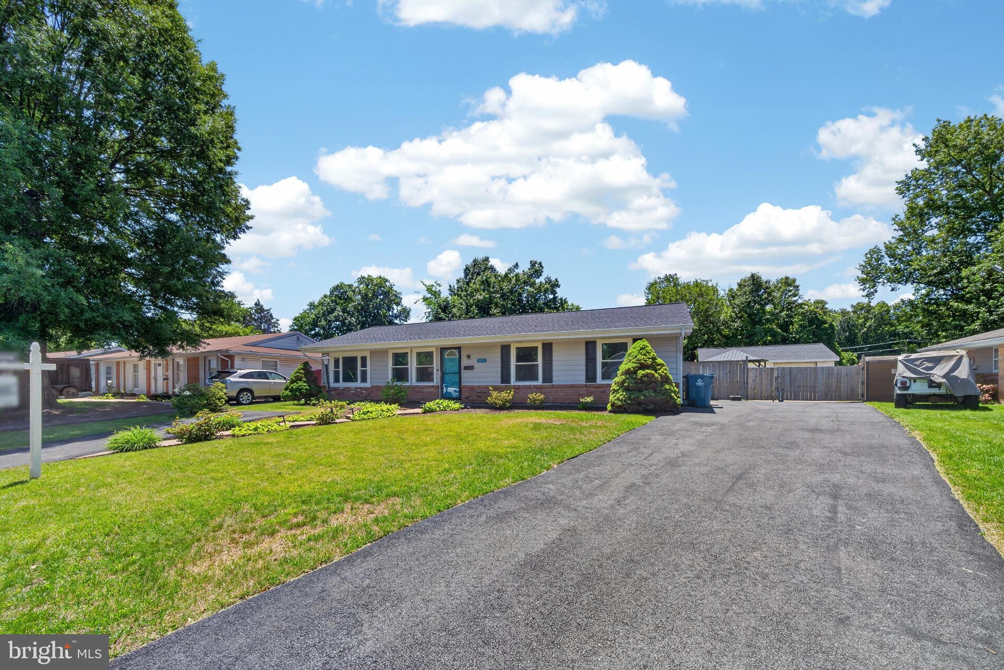 STERLING - Residential