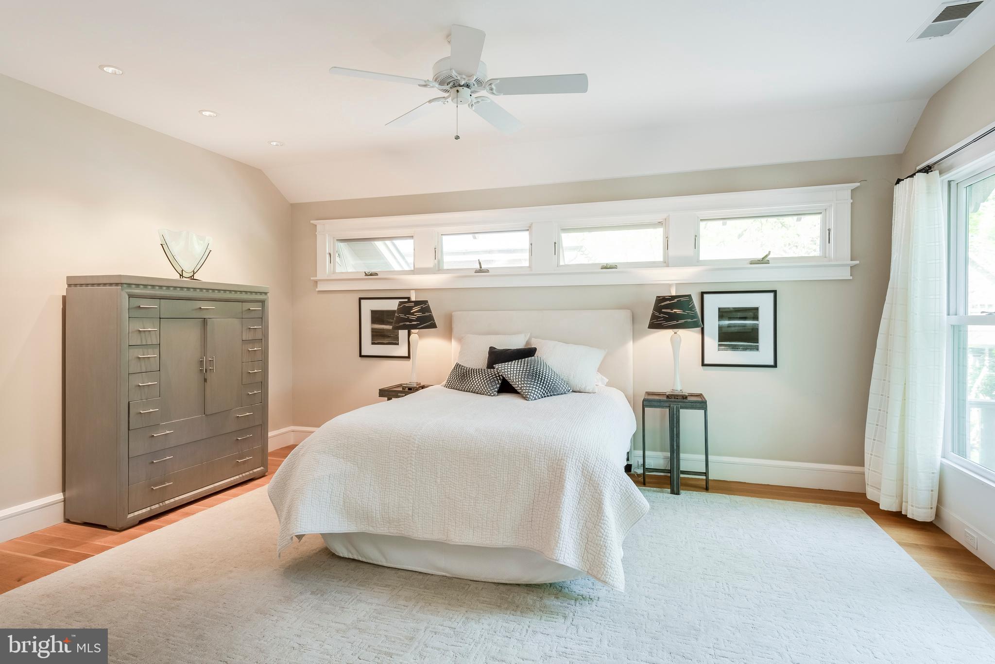 MURRAY HILL - Residential