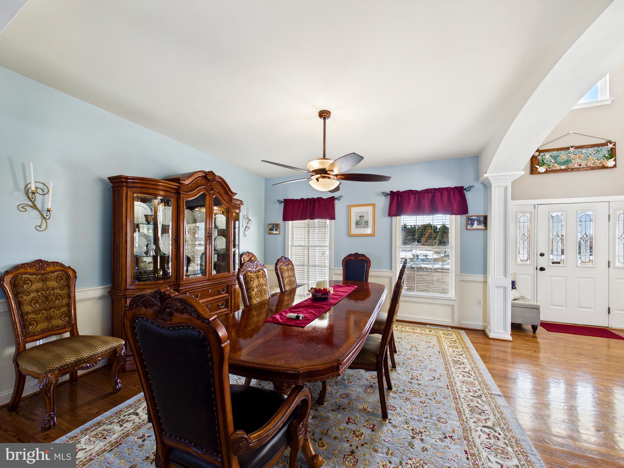 KNOLLAC ACRES - Residential