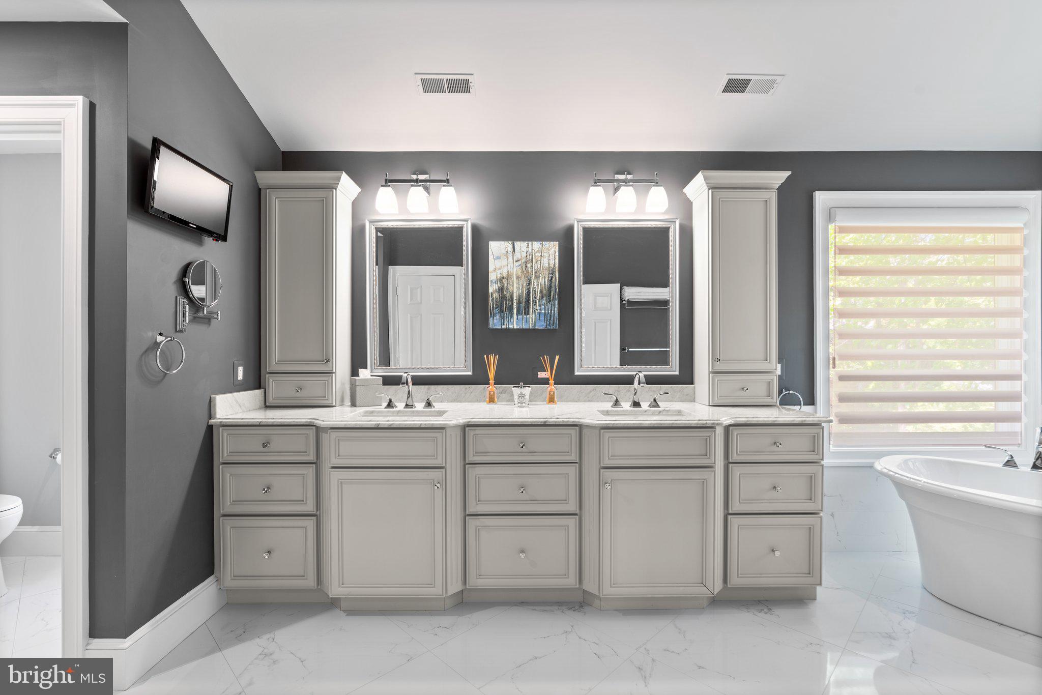 GLEN HILLS - Residential