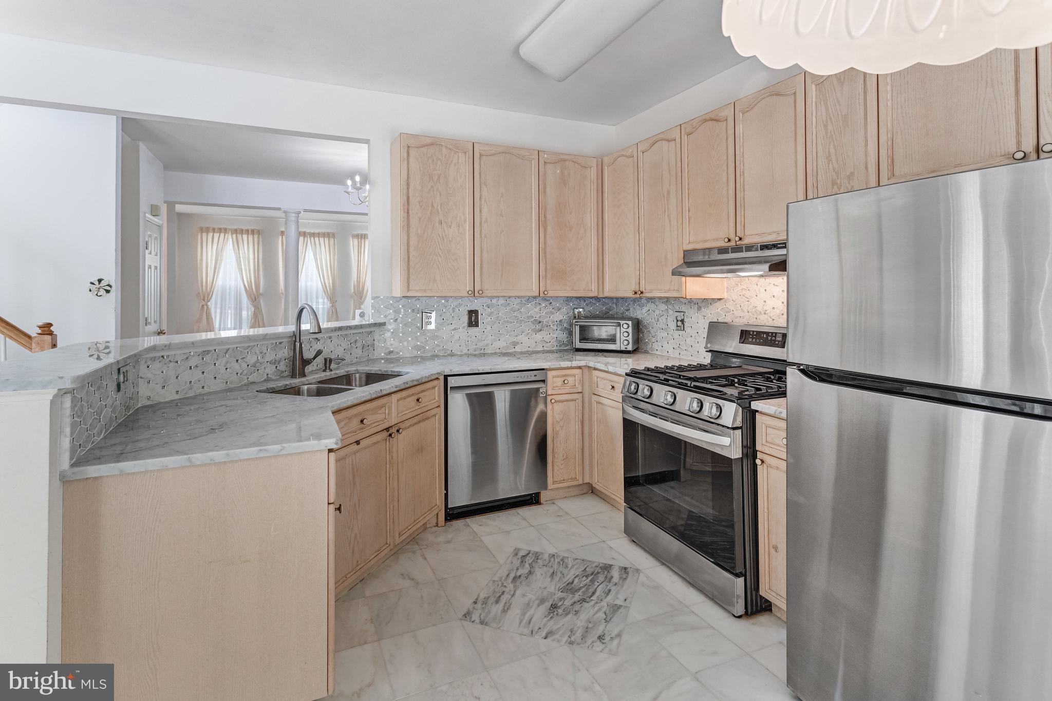 SOUTHLAKE AT MONTCLAIR - Residential