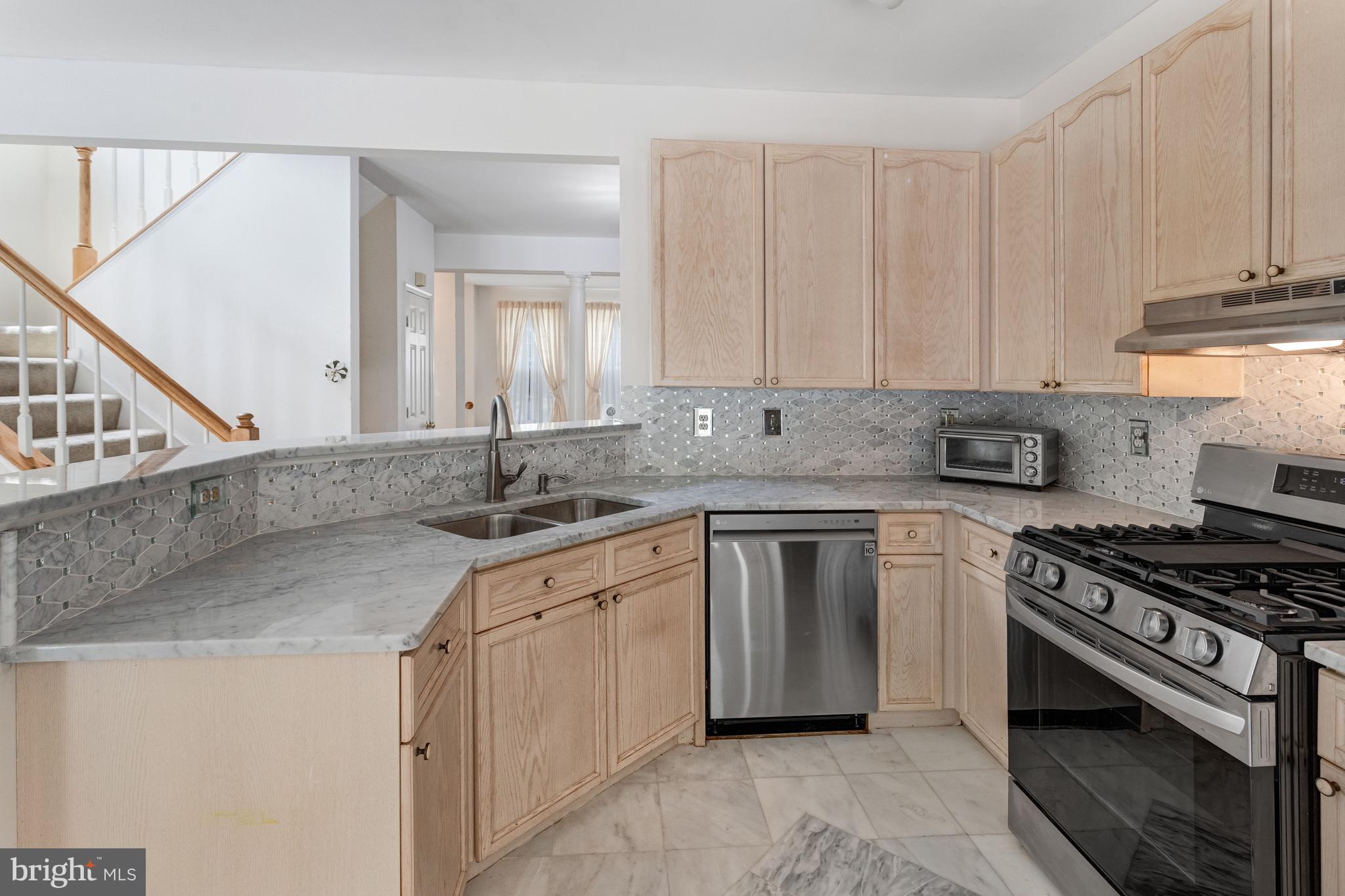 SOUTHLAKE AT MONTCLAIR - Residential